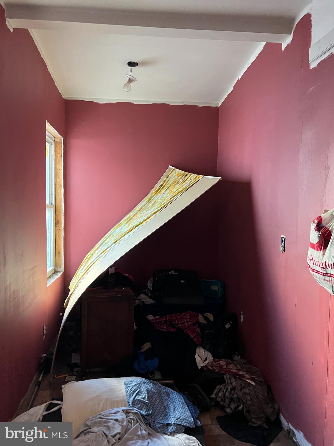 BROADWAY EAST - Residential