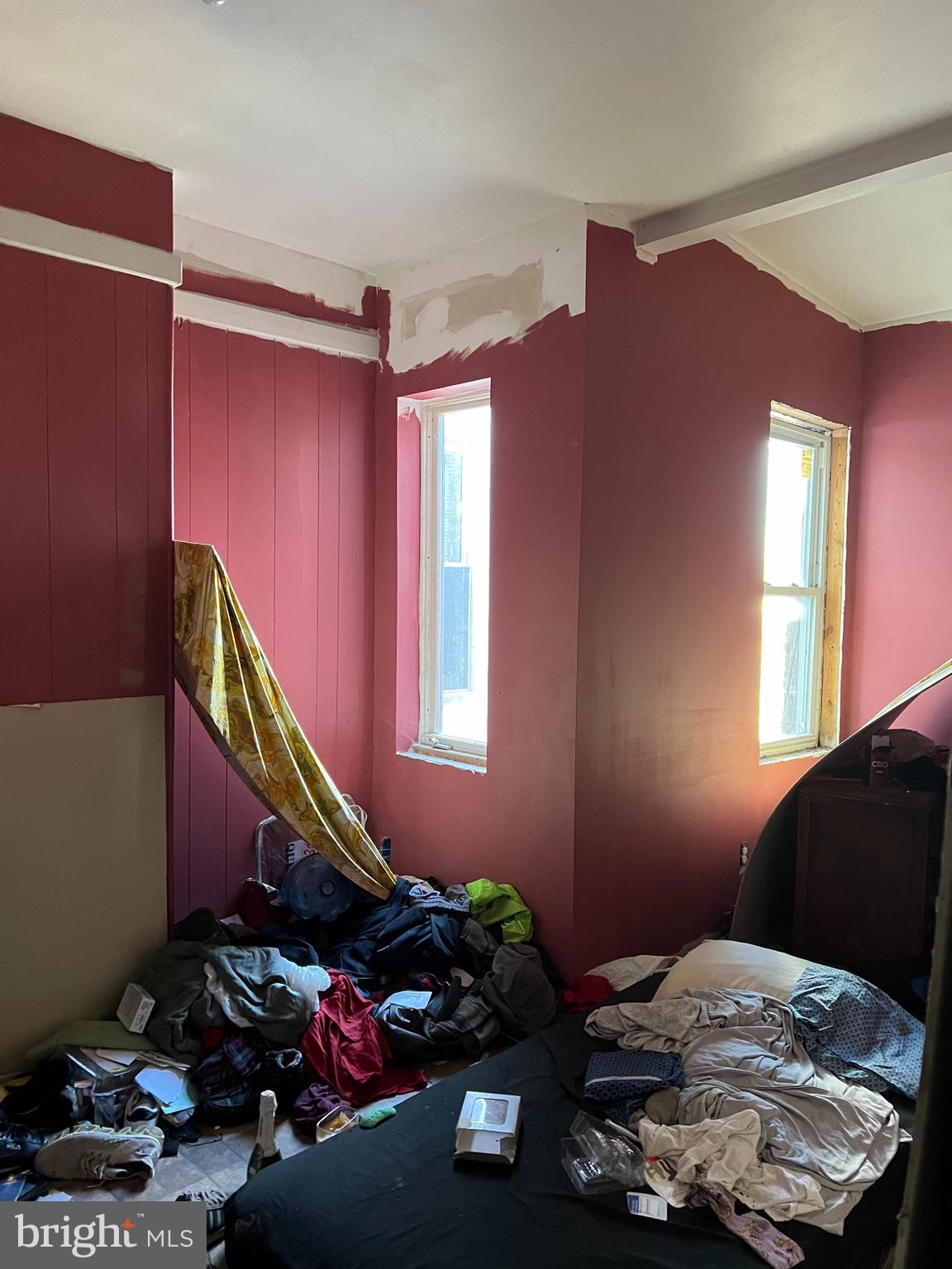 BROADWAY EAST - Residential