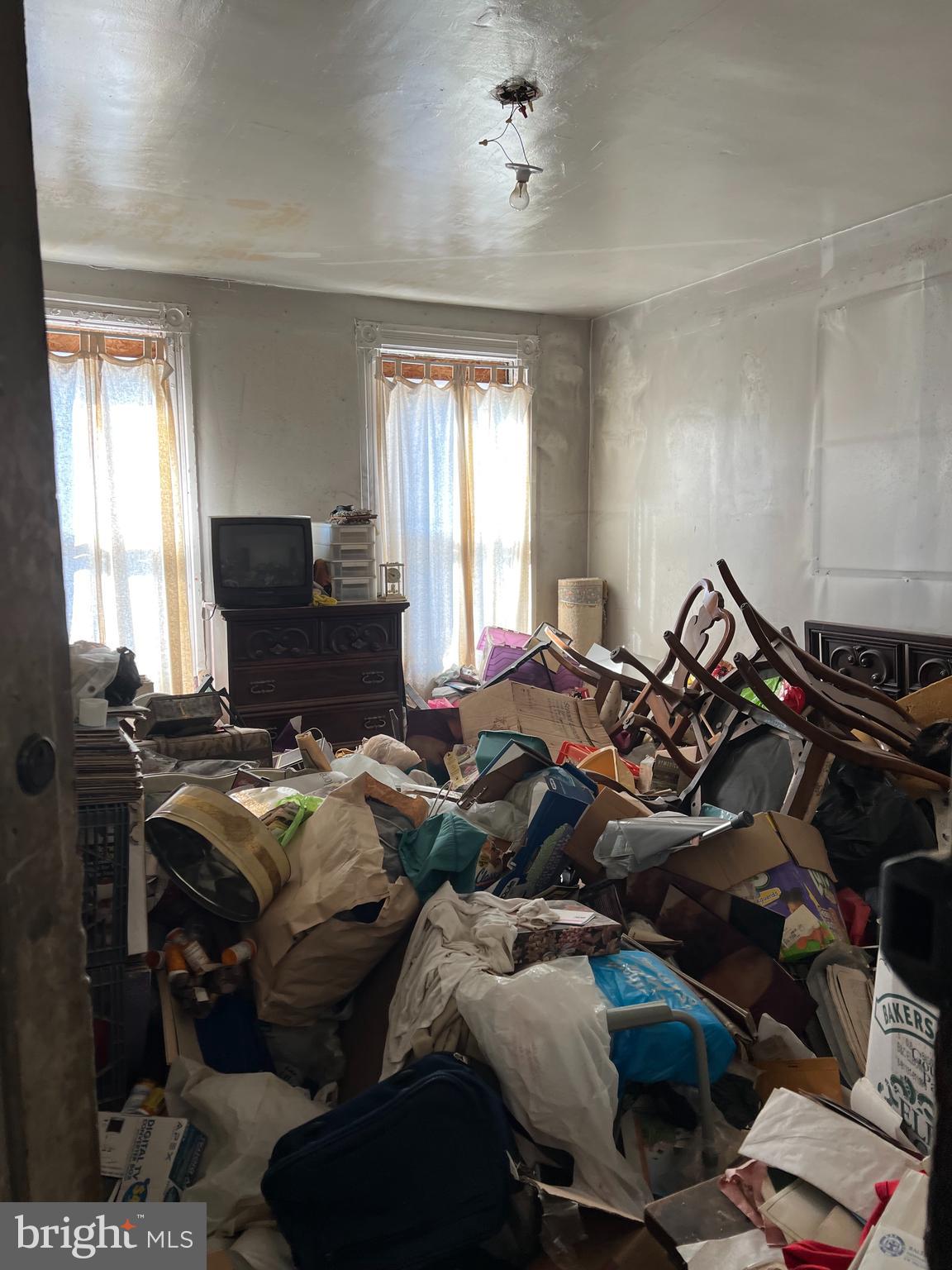 BROADWAY EAST - Residential