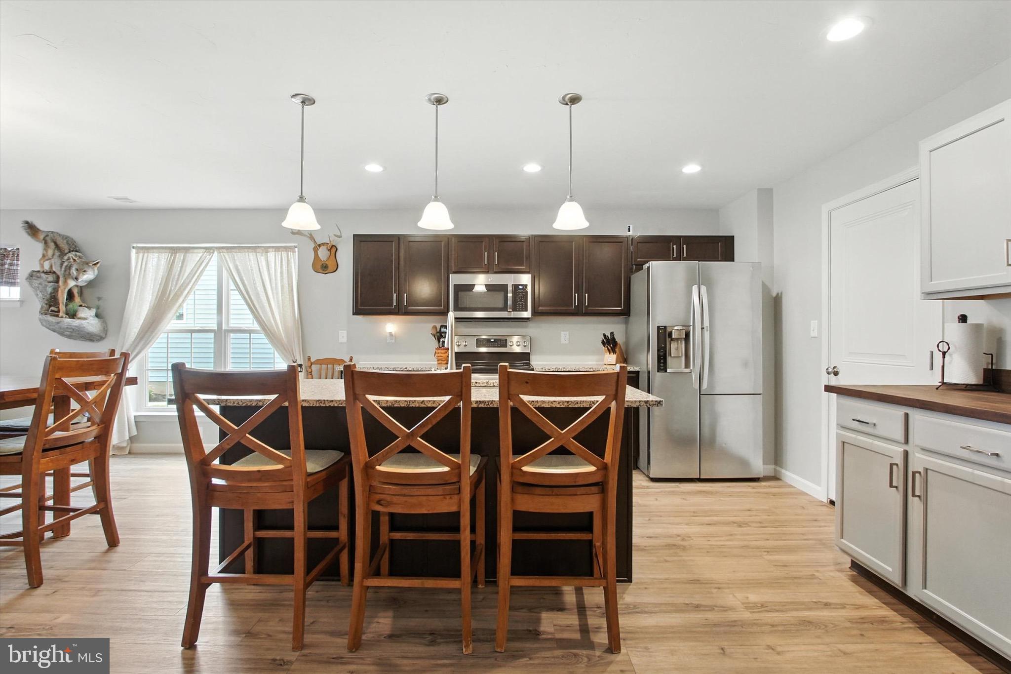 PARADISE VILLAGE - Residential