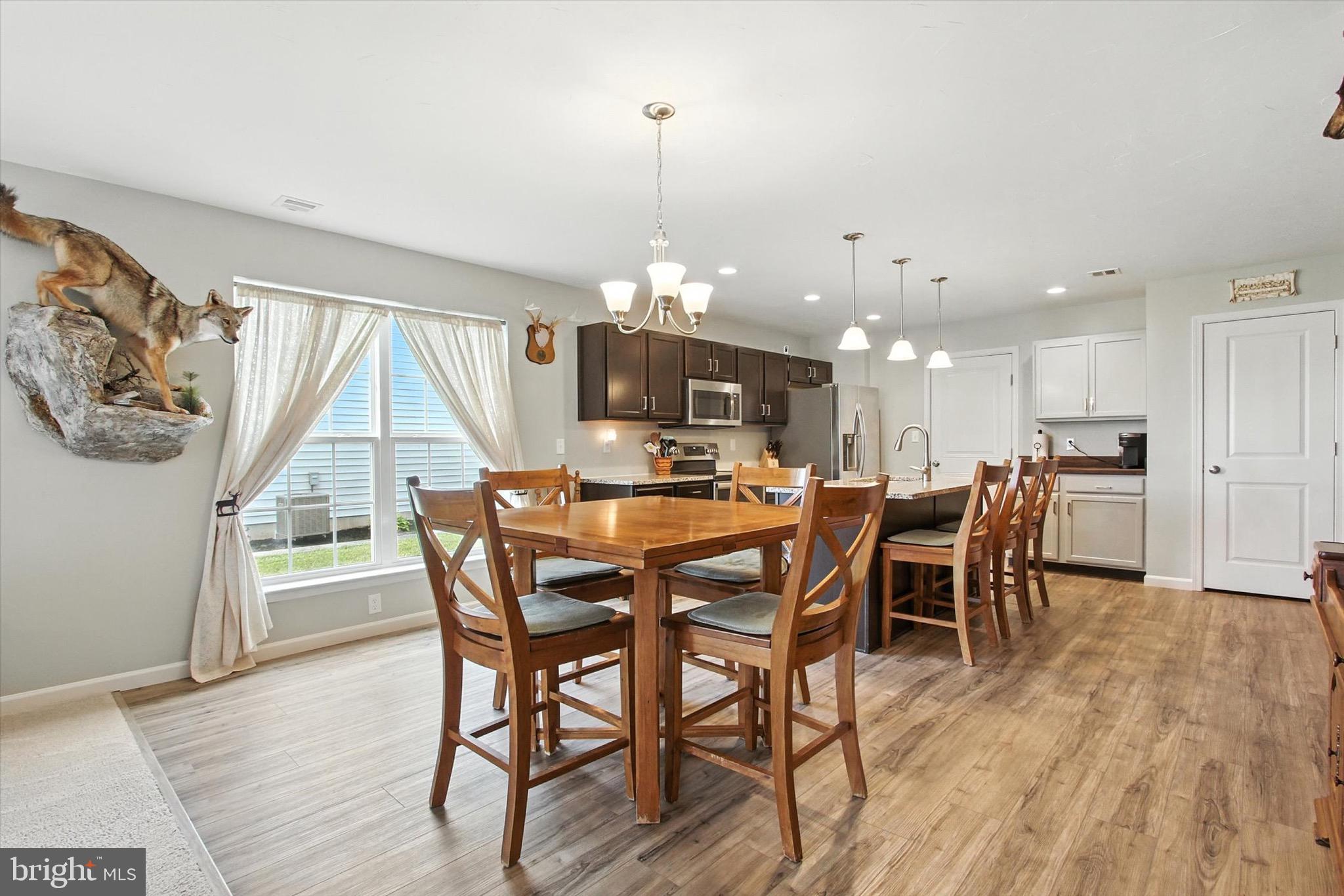 PARADISE VILLAGE - Residential