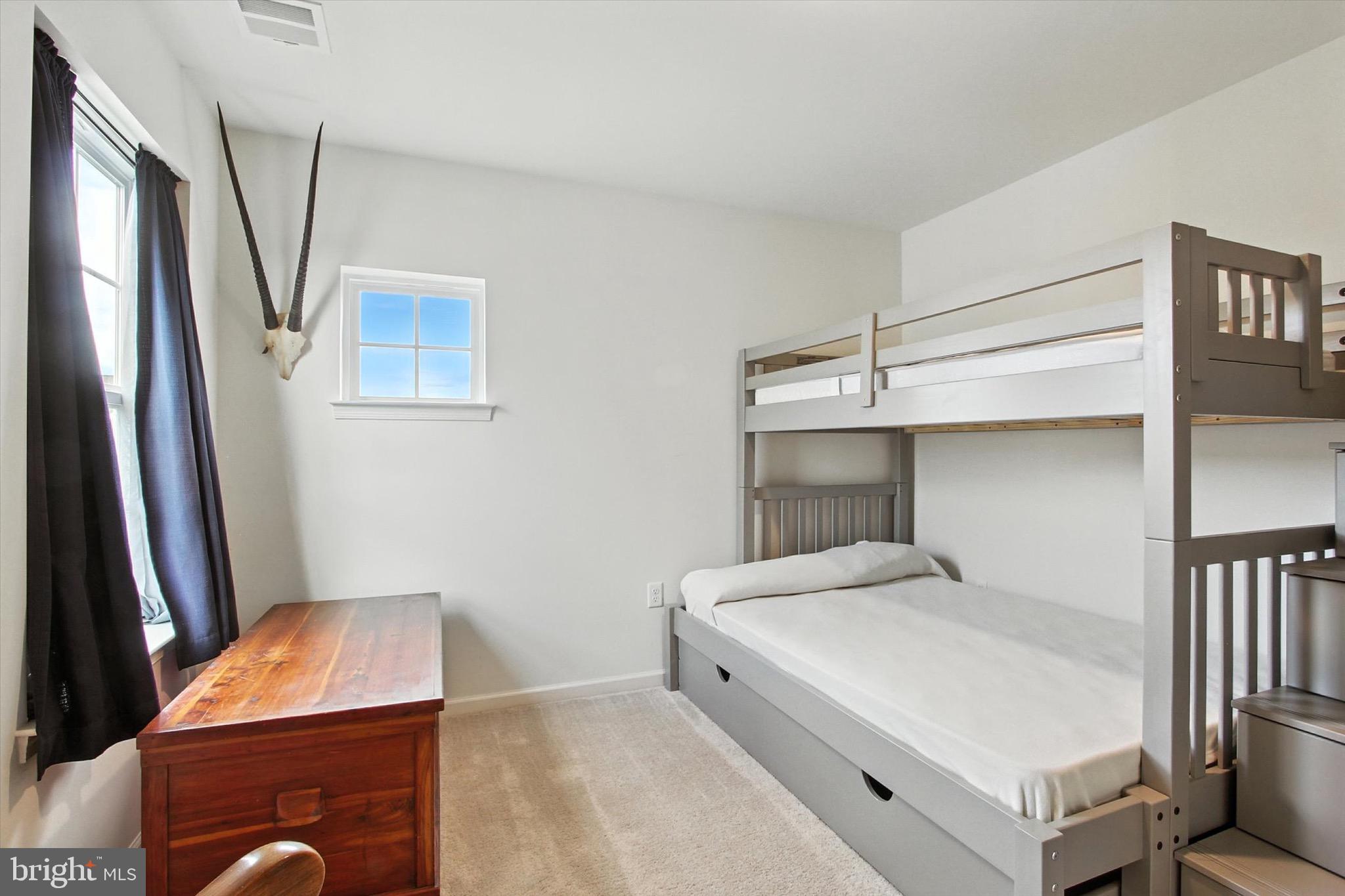 PARADISE VILLAGE - Residential