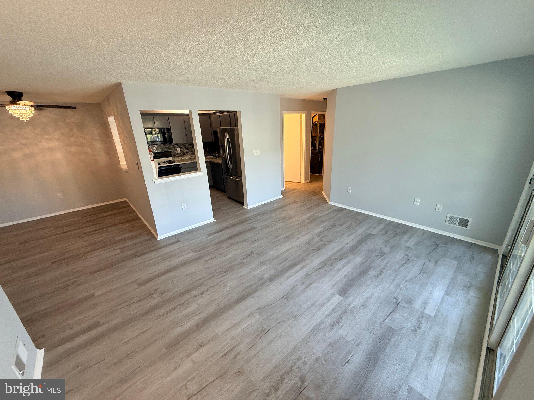 98 IROQUOIS DRIVE 98