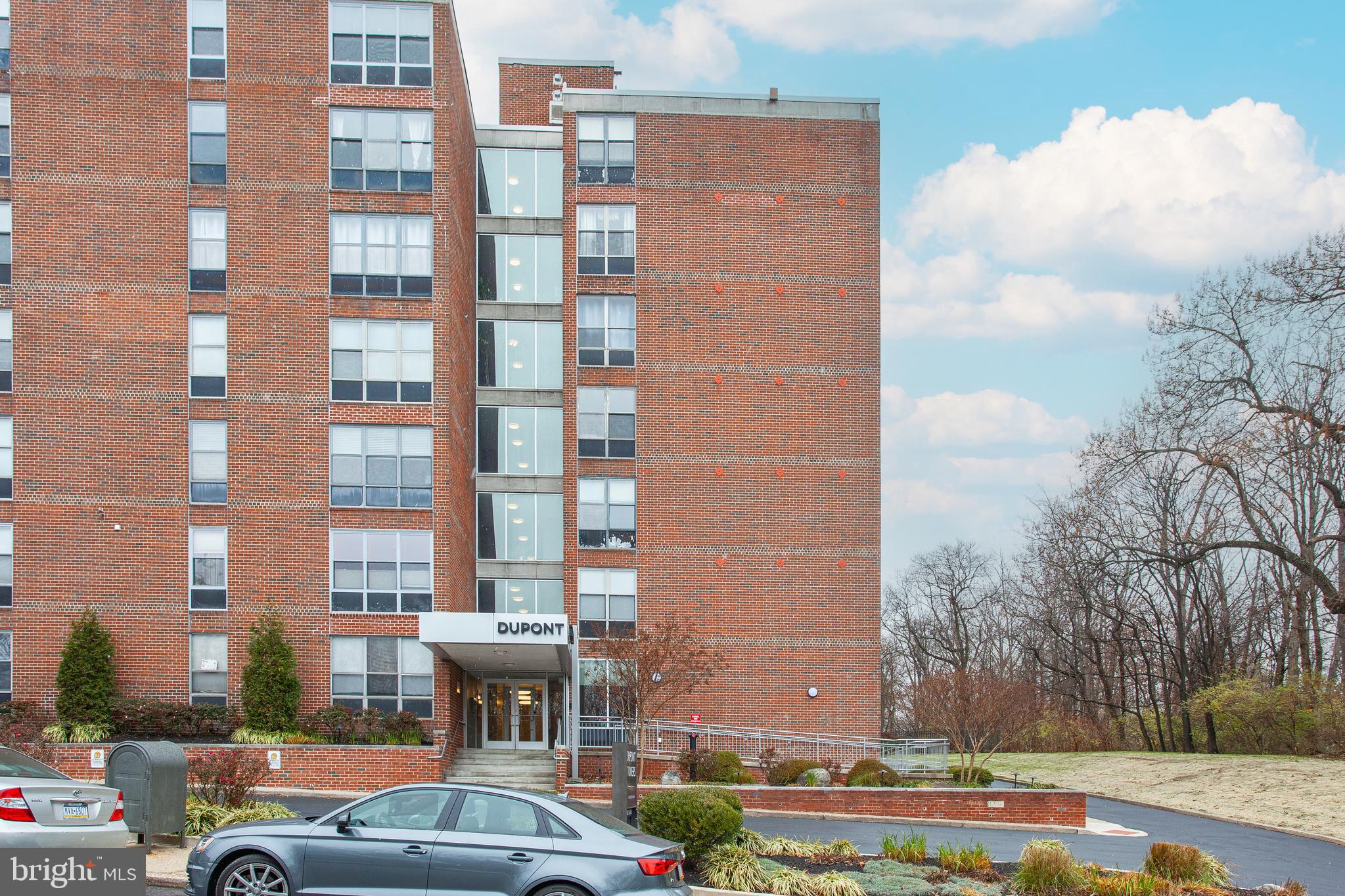 ROXBOROUGH - Residential