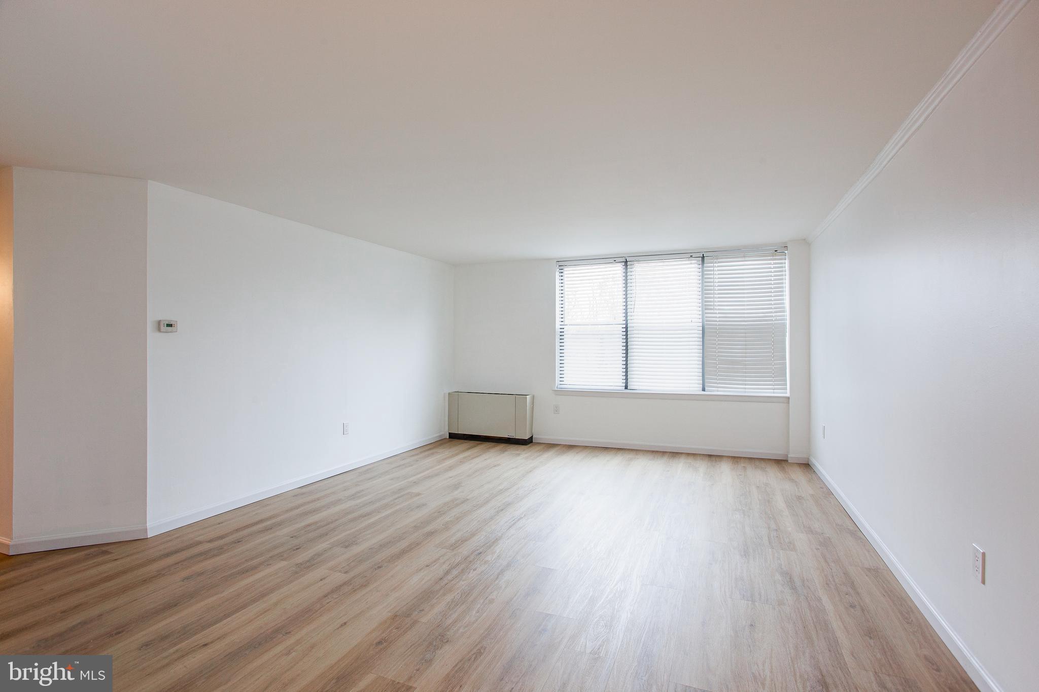 ROXBOROUGH - Residential