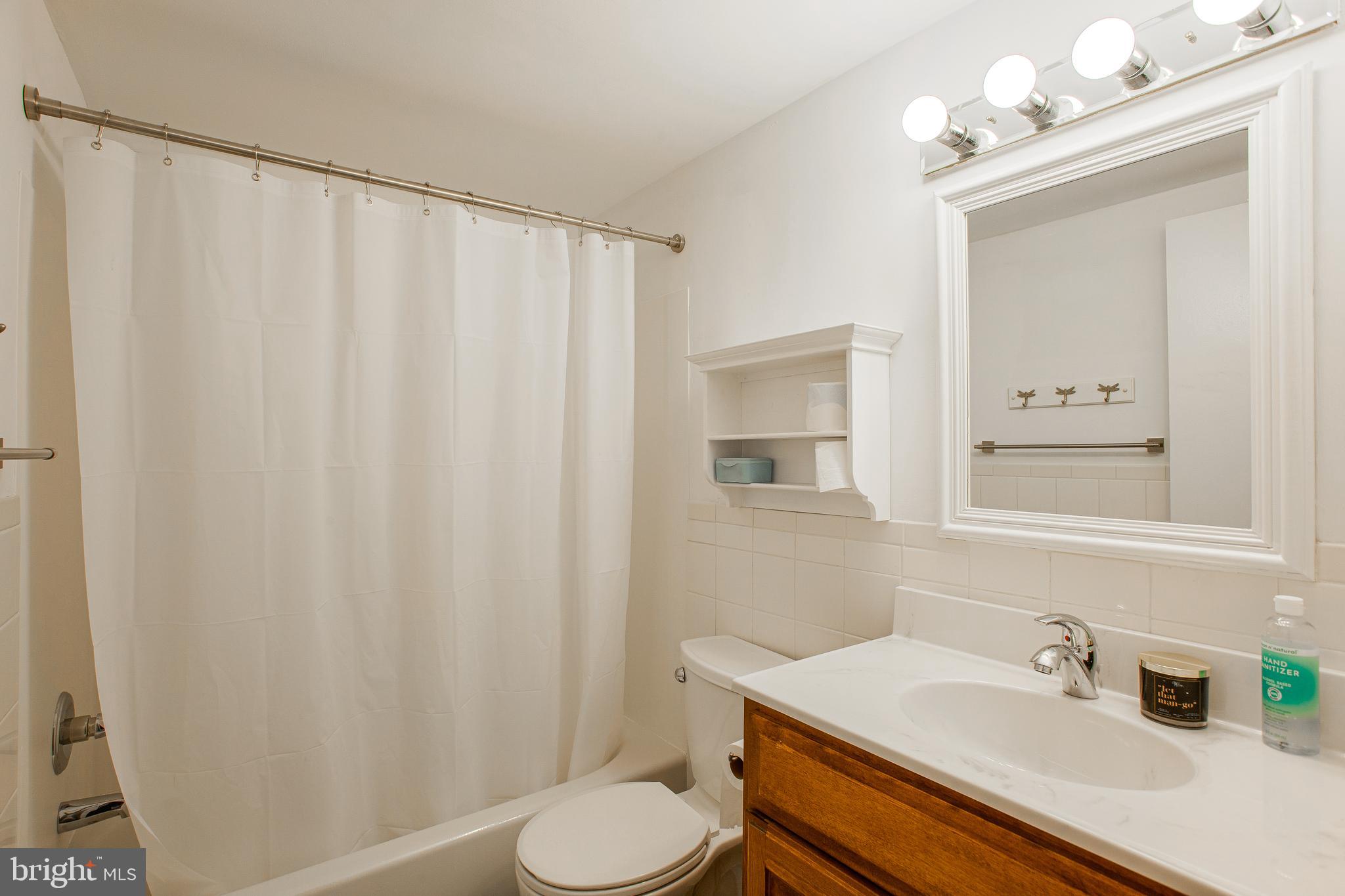 ROXBOROUGH - Residential