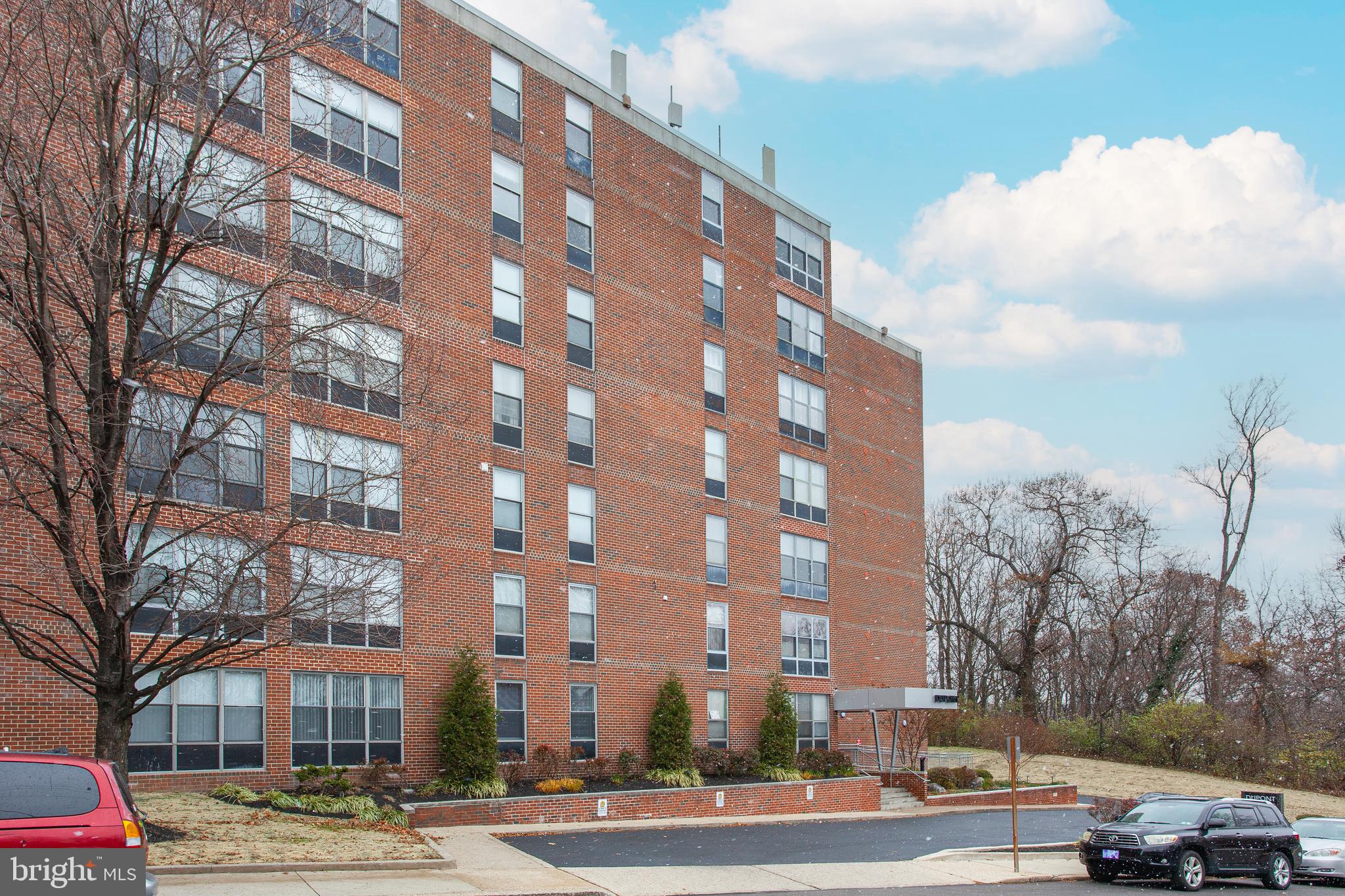 ROXBOROUGH - Residential