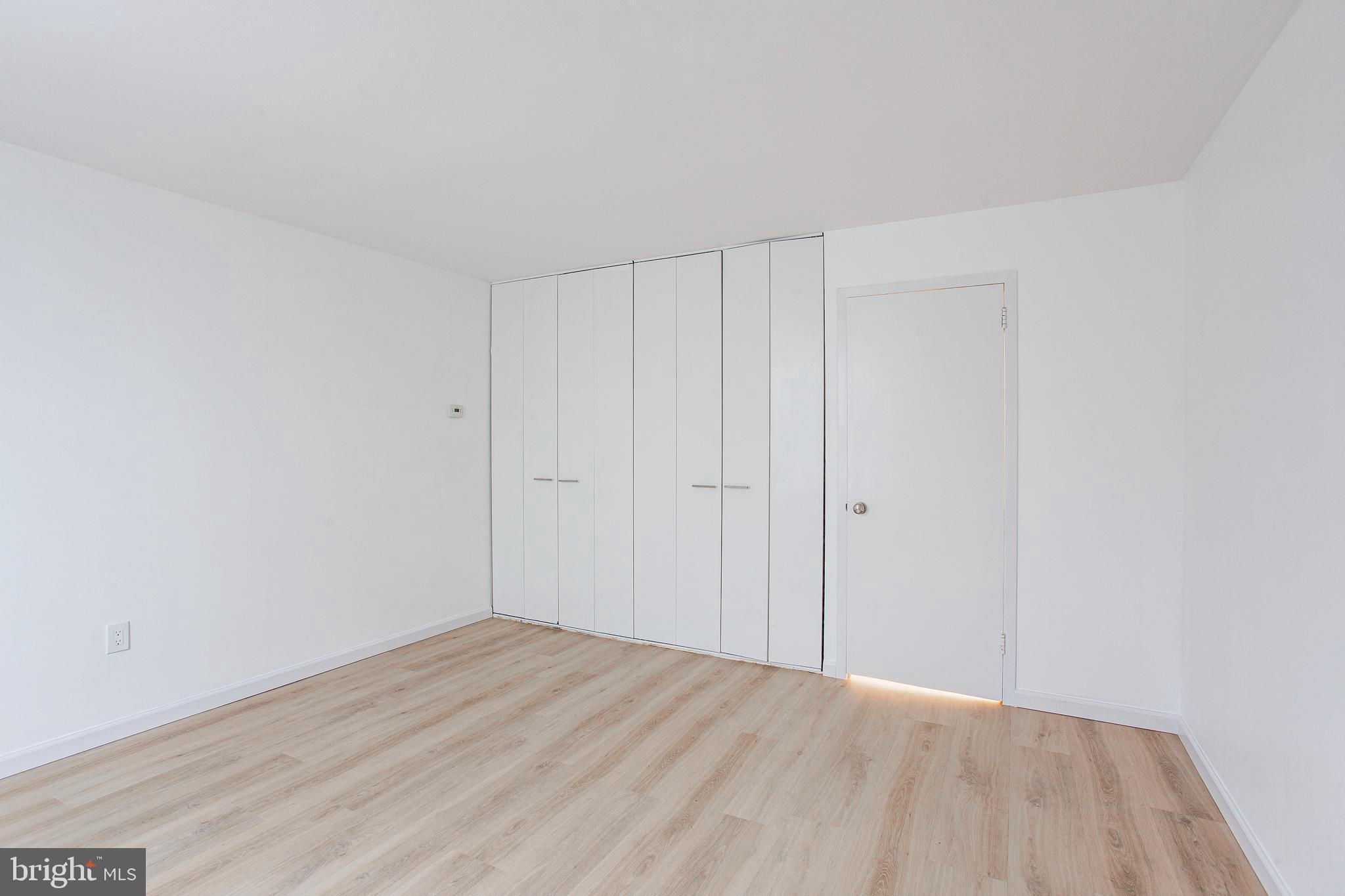 ROXBOROUGH - Residential