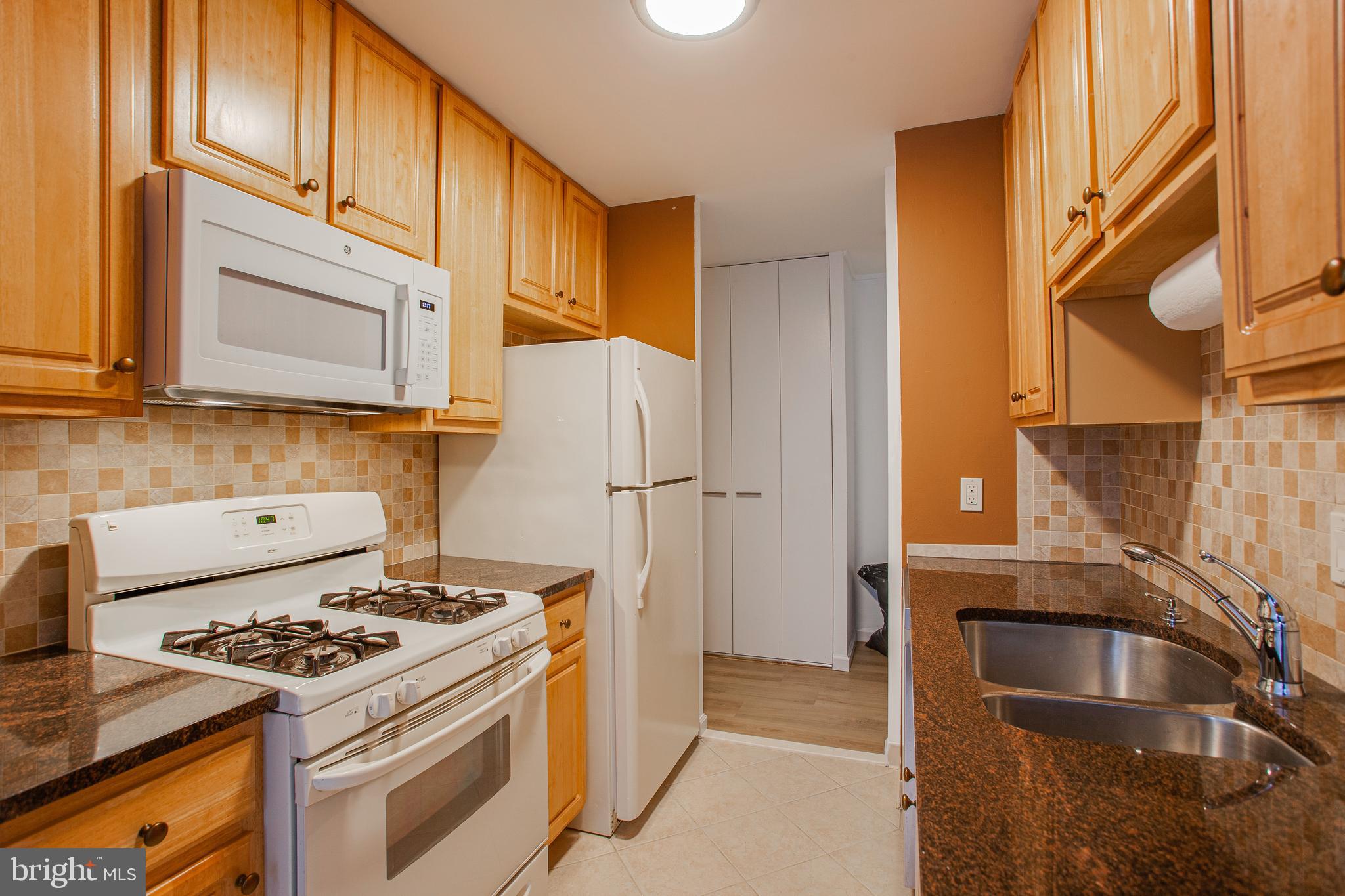 ROXBOROUGH - Residential