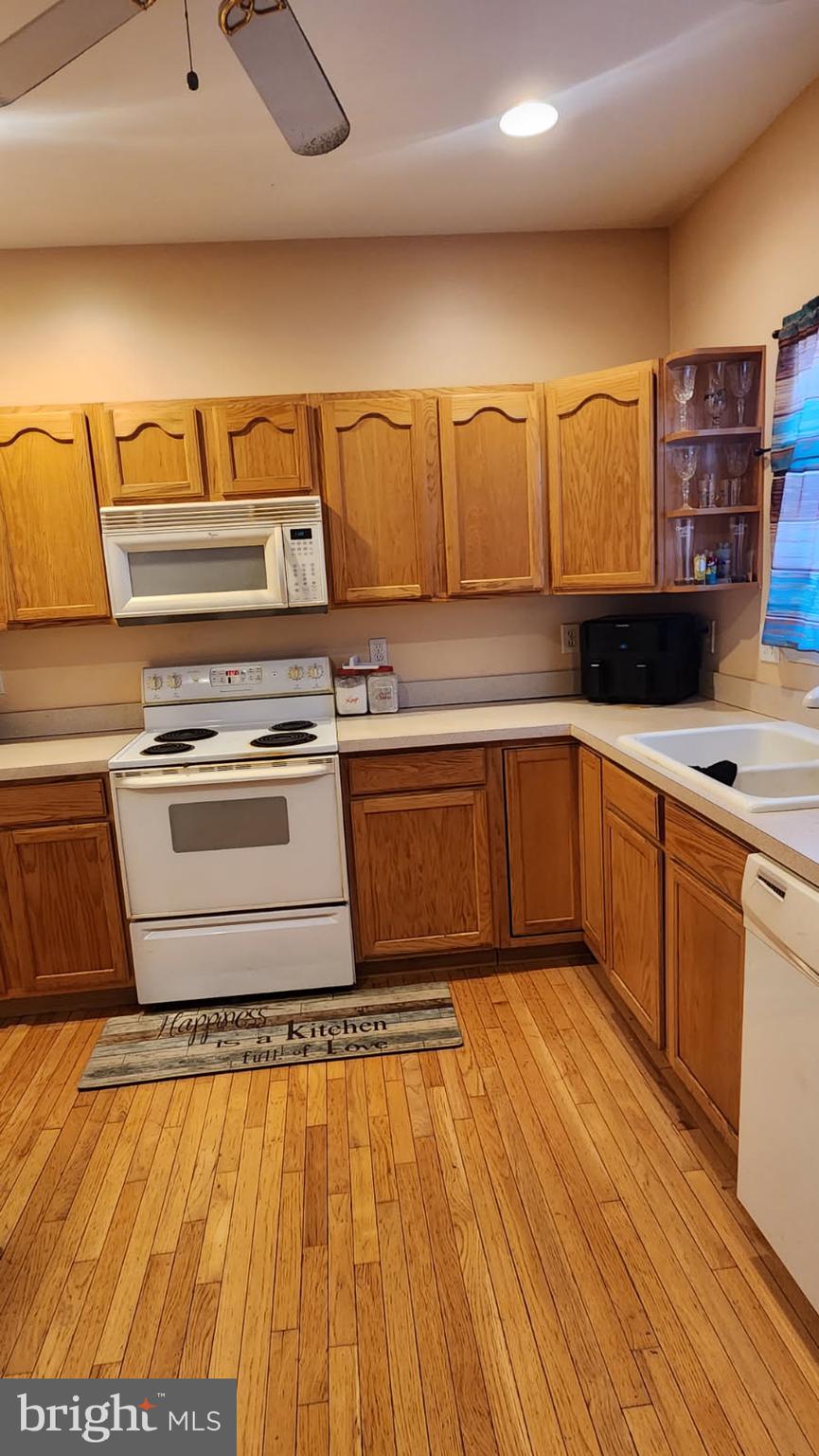 NORTH CHASE - Residential