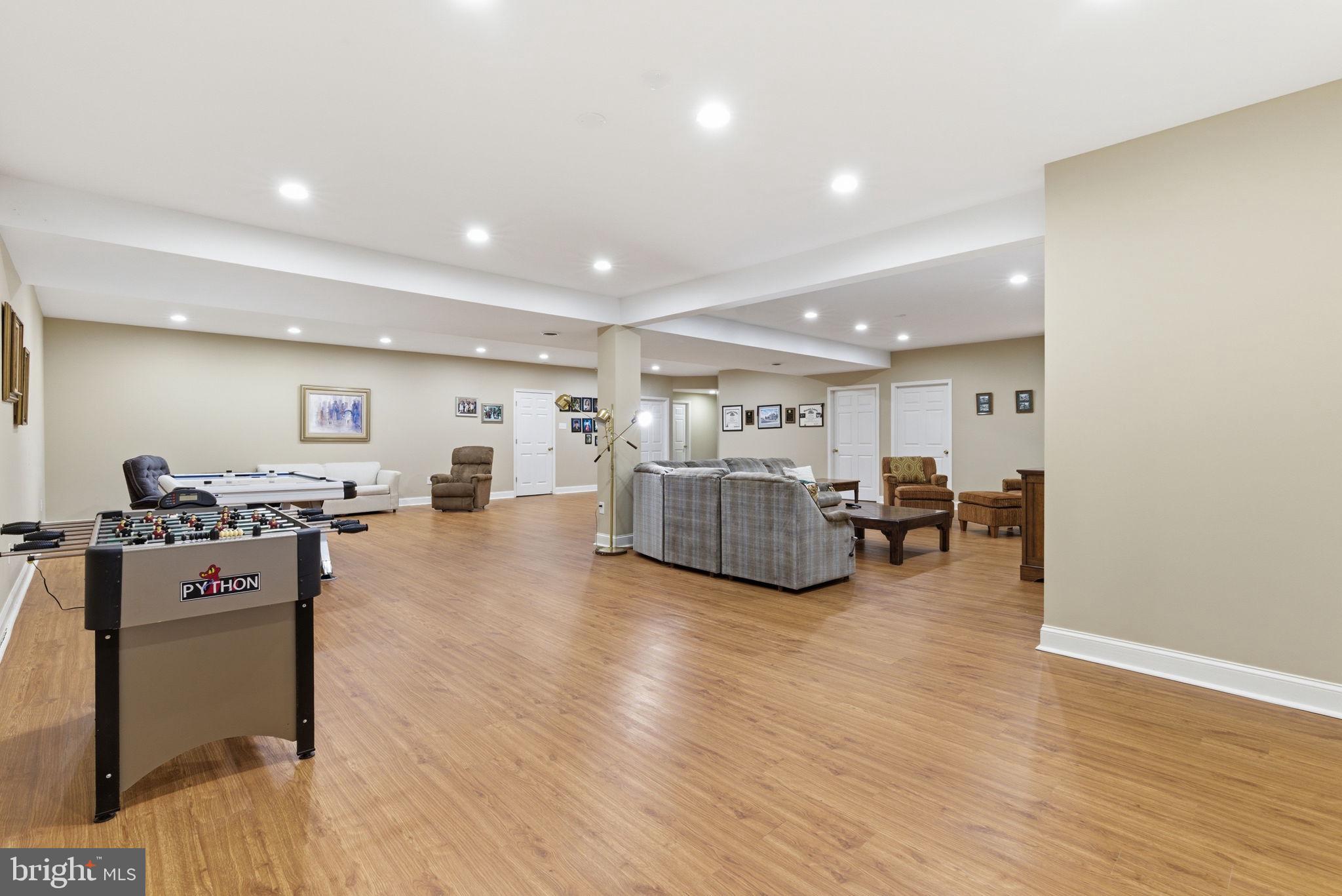 MONTGOMERY PRESERVE - Residential