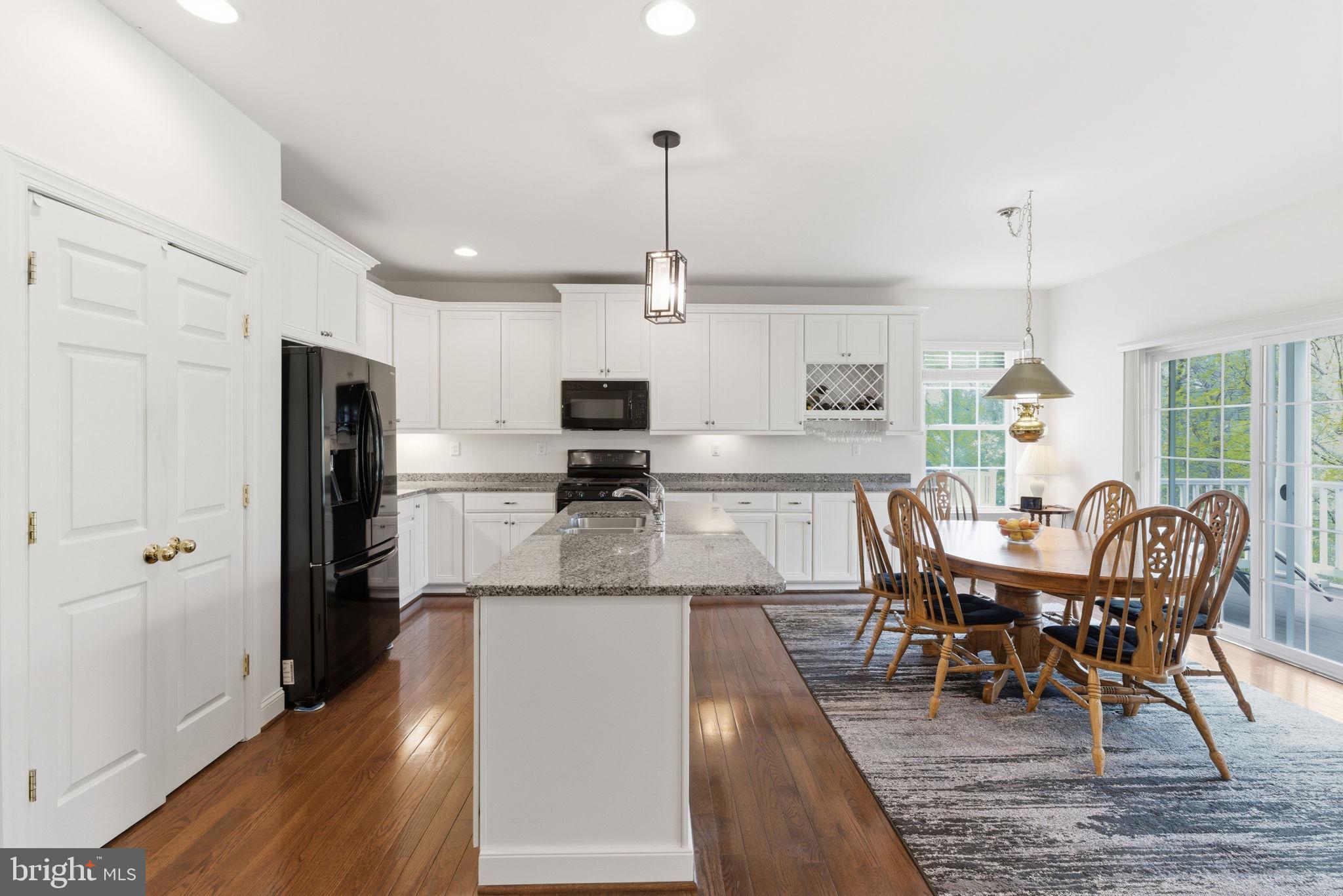 MONTGOMERY PRESERVE - Residential