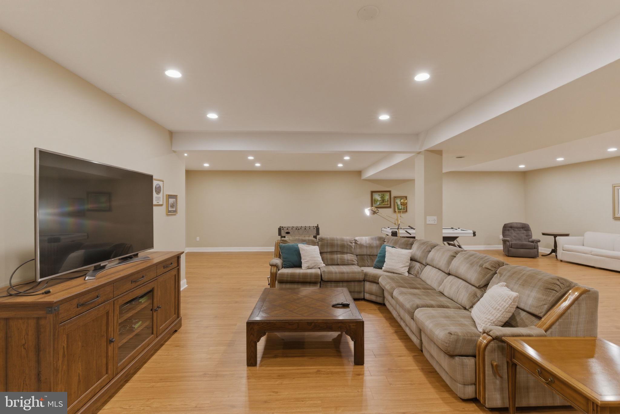 MONTGOMERY PRESERVE - Residential