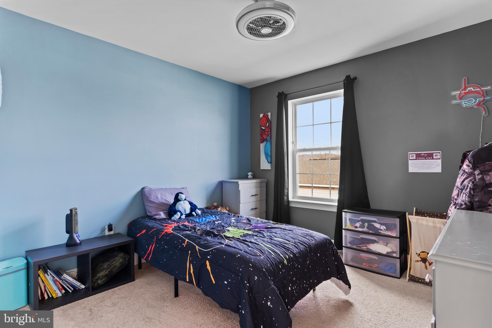 WINDY HEIGHTS, THE NEW - Residential