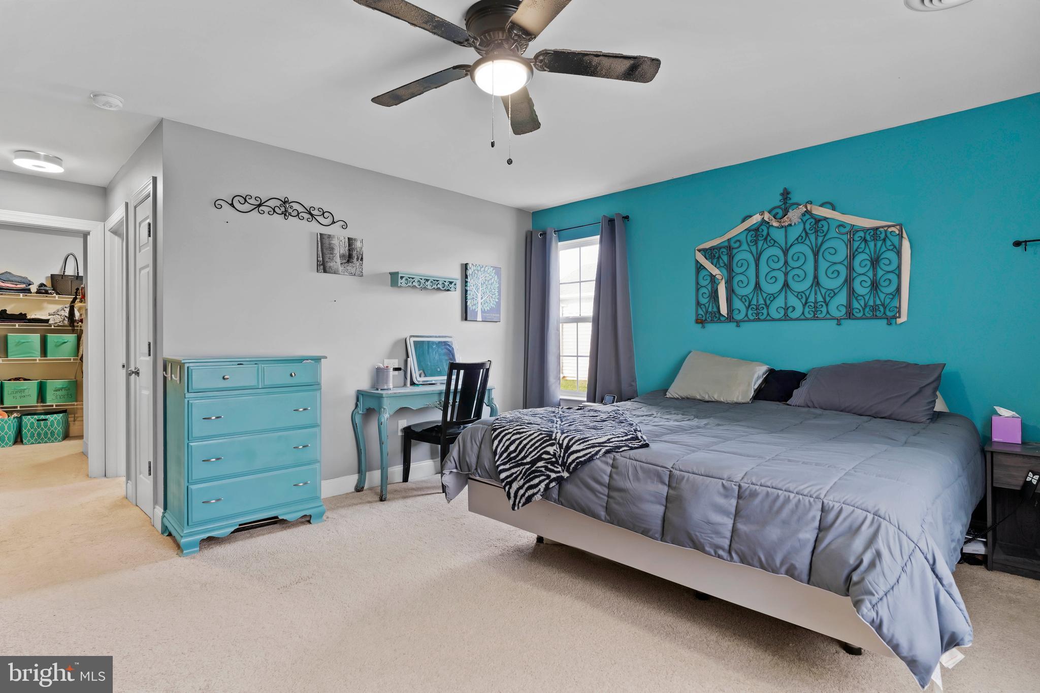 WINDY HEIGHTS, THE NEW - Residential