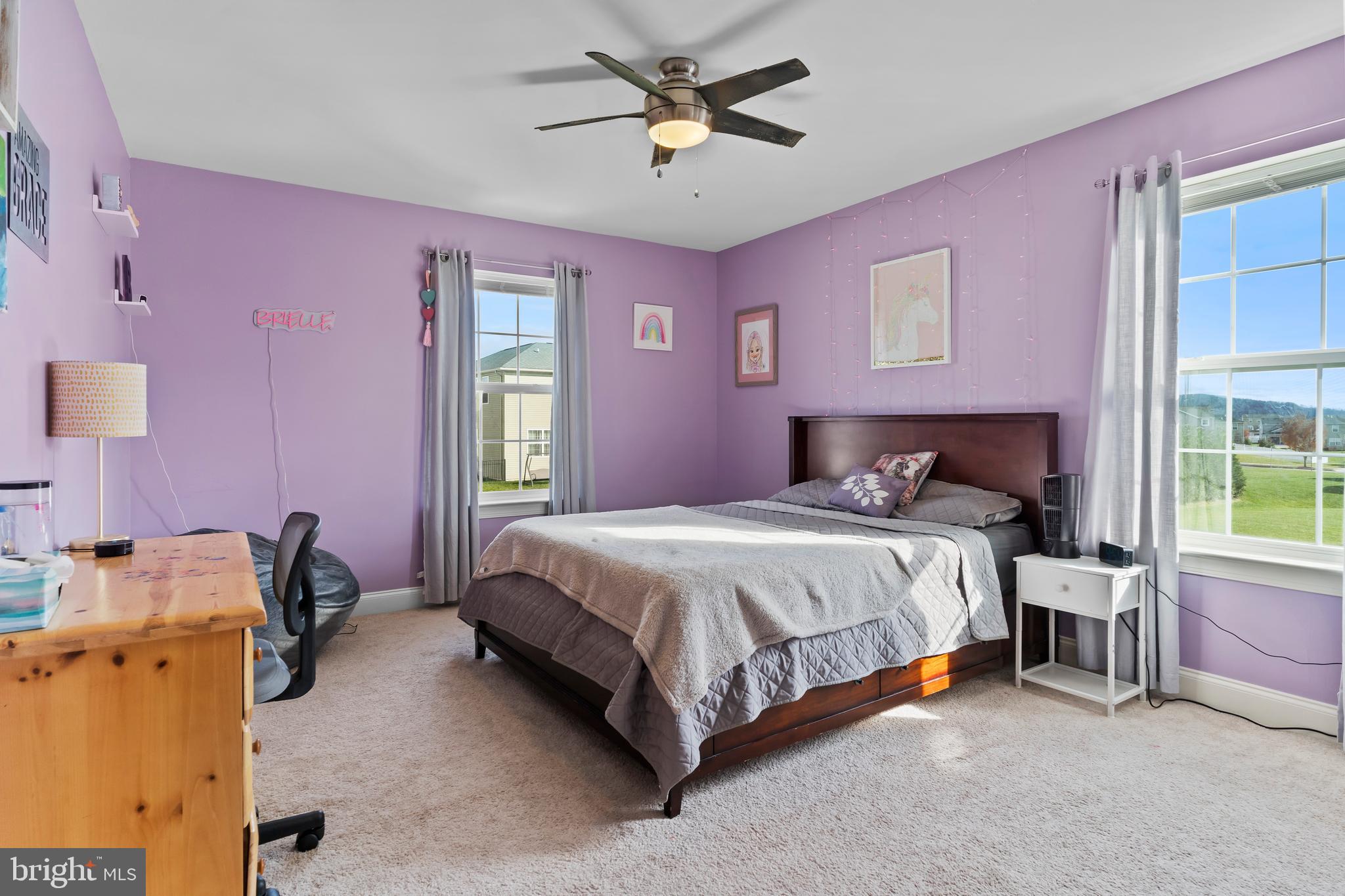 WINDY HEIGHTS, THE NEW - Residential