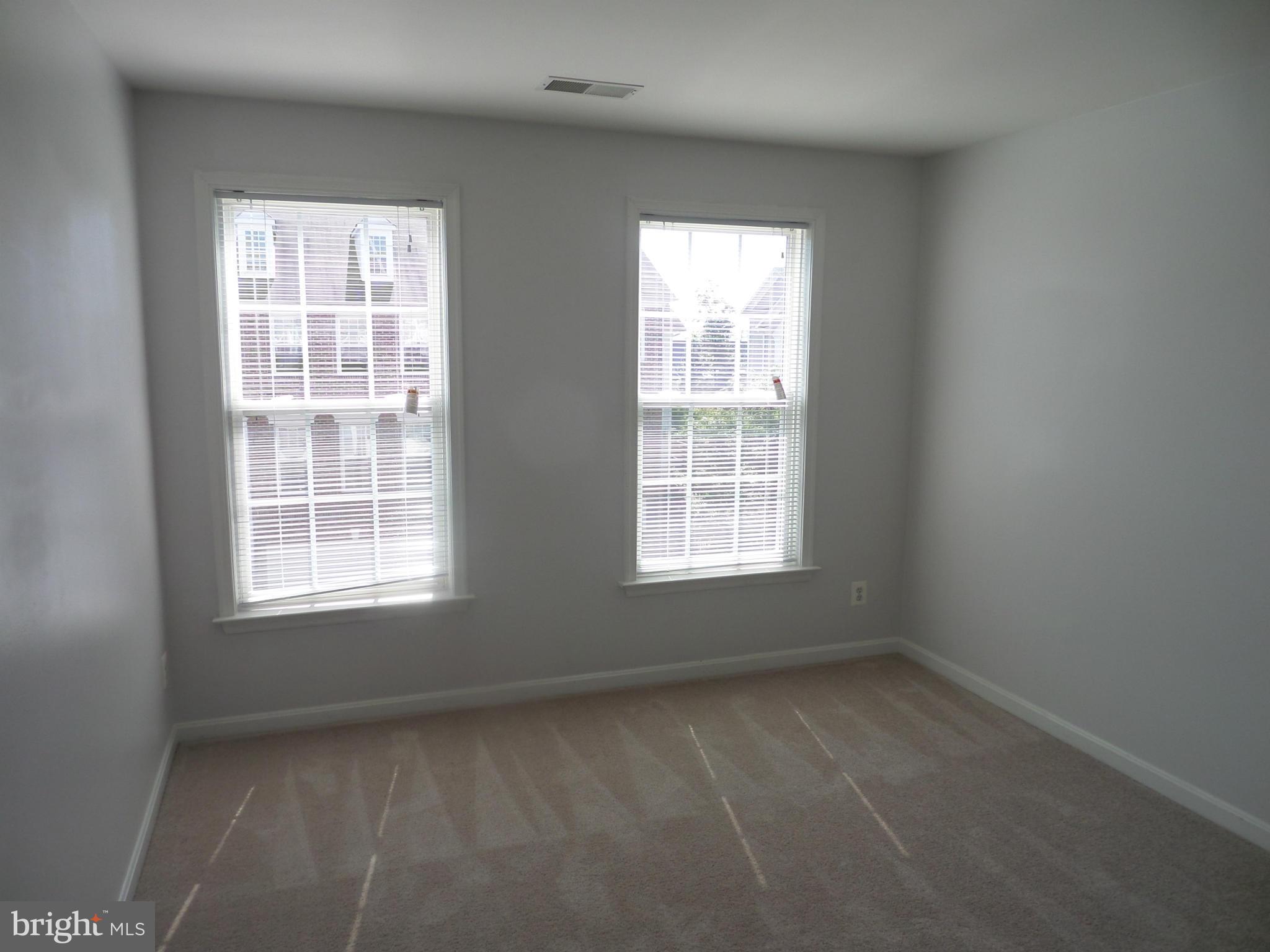 TALL OAKS - Residential Lease