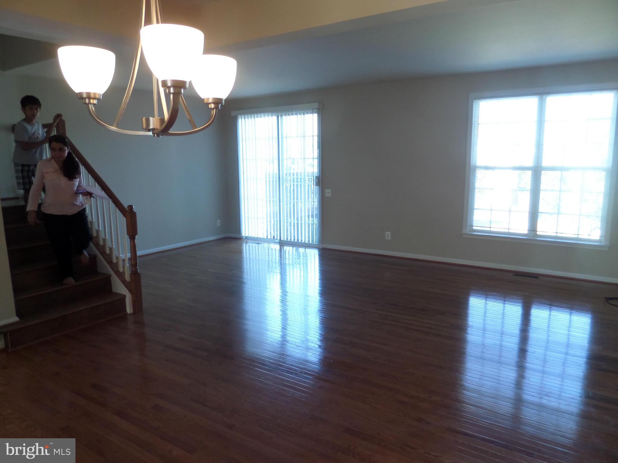 TALL OAKS - Residential Lease