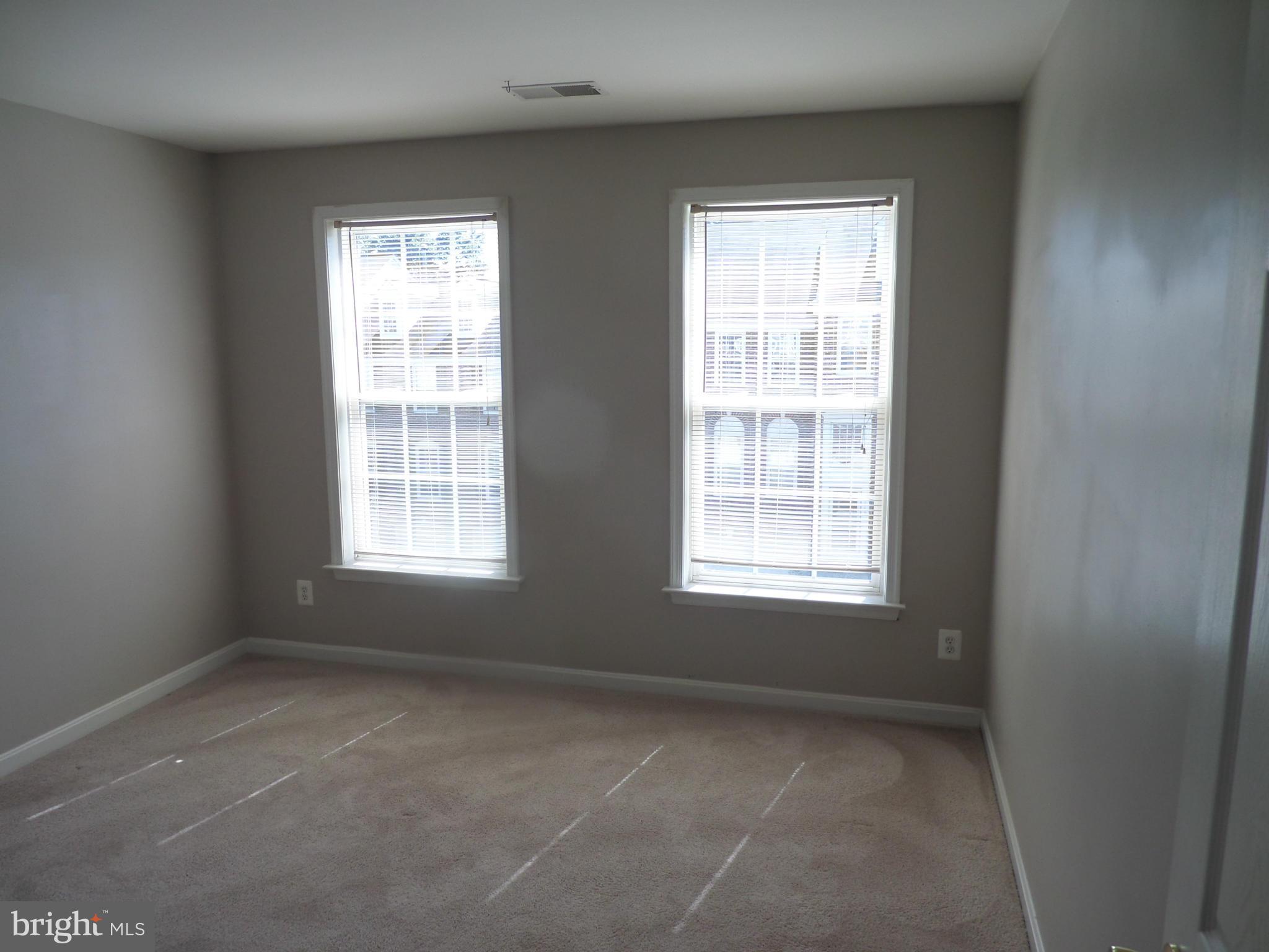 TALL OAKS - Residential Lease