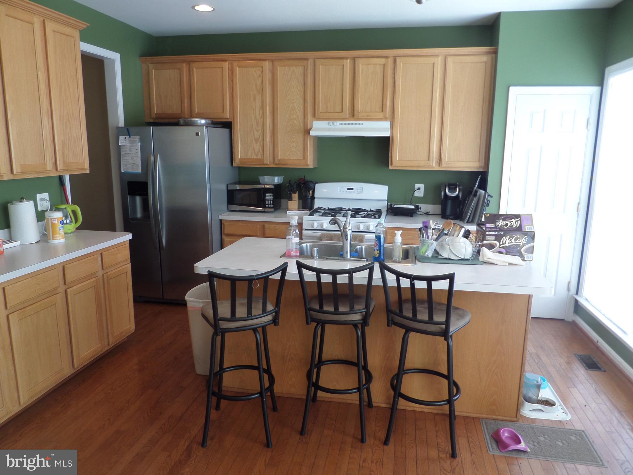 TALL OAKS - Residential Lease