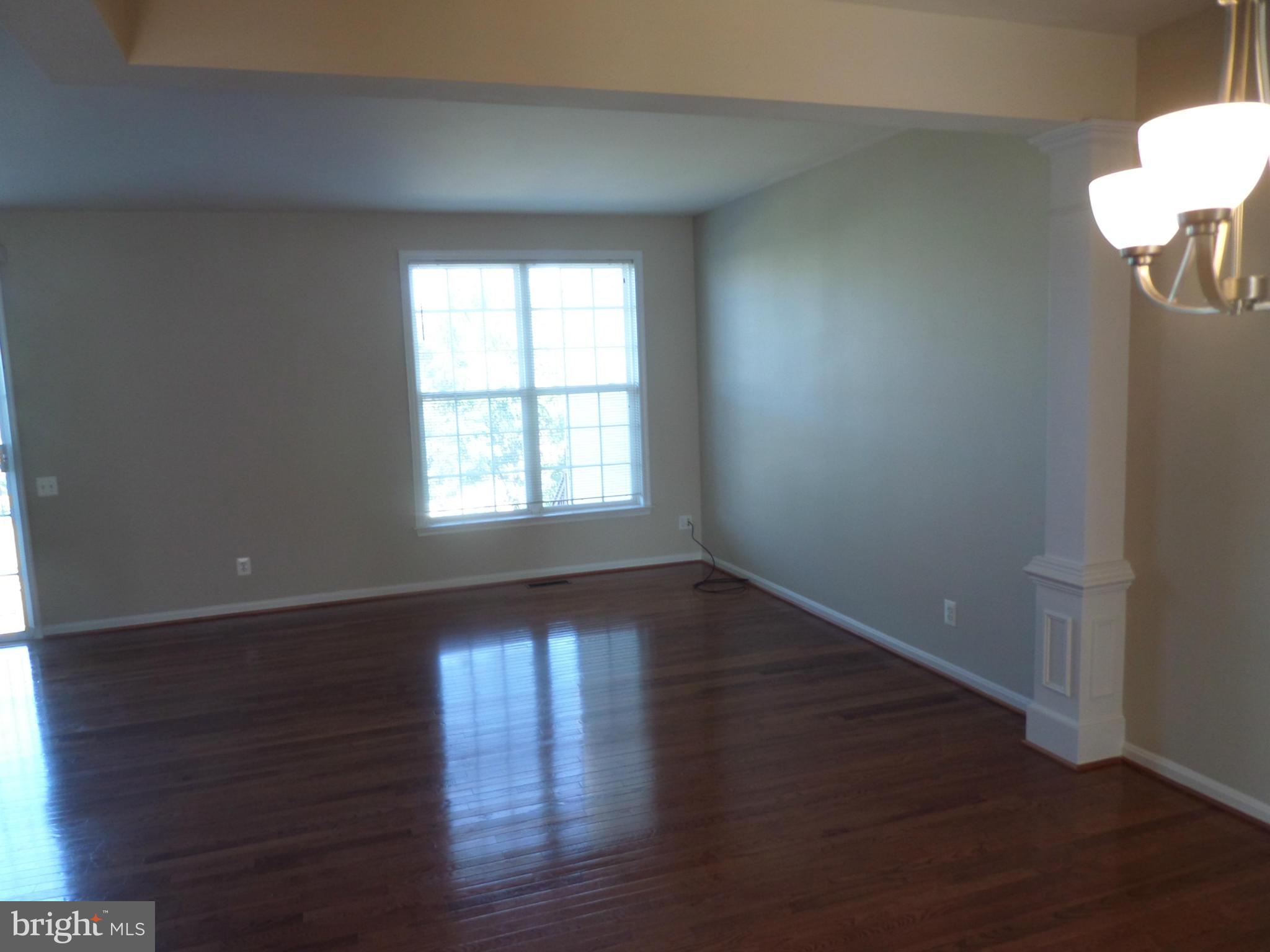 TALL OAKS - Residential Lease