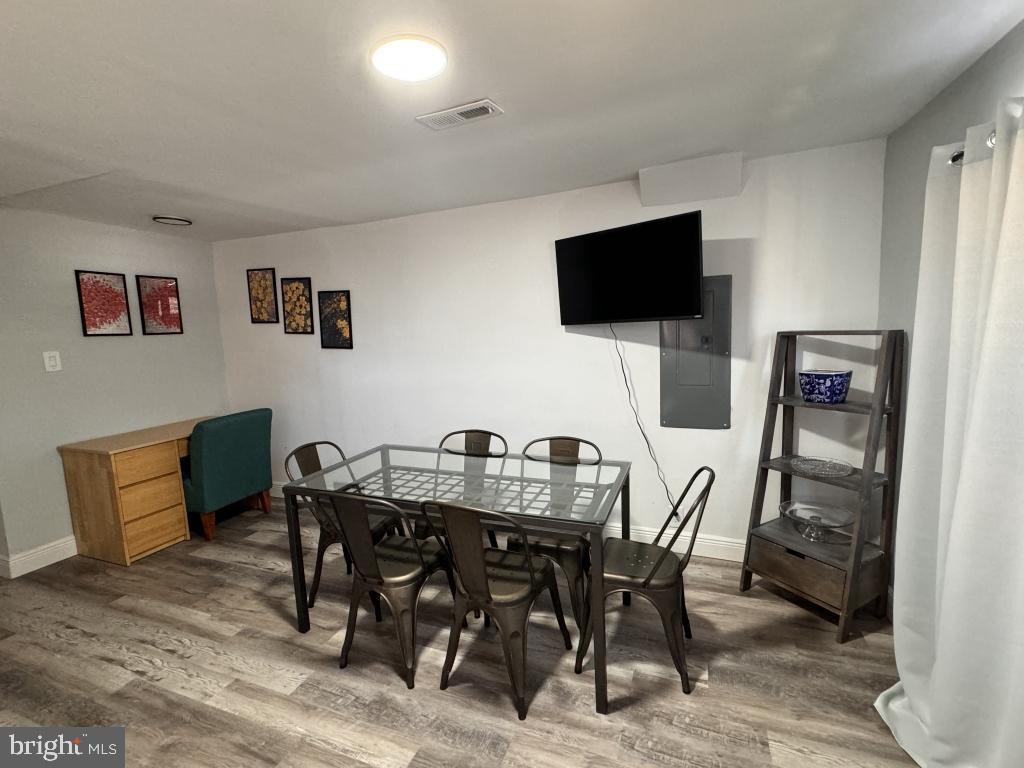 OAKMONT - Residential Lease