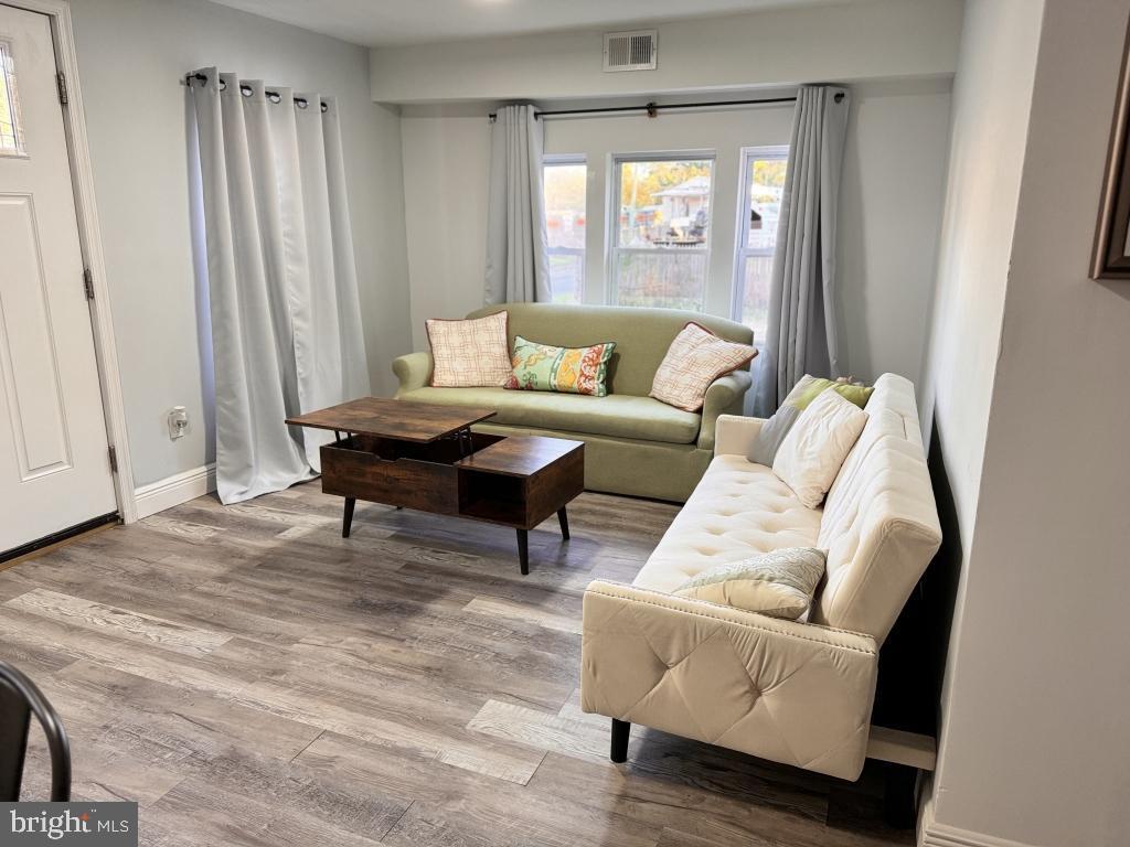 OAKMONT - Residential Lease