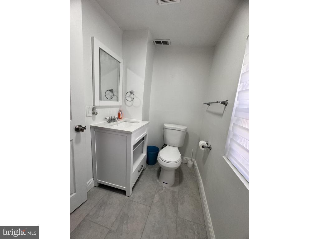 OAKMONT - Residential Lease