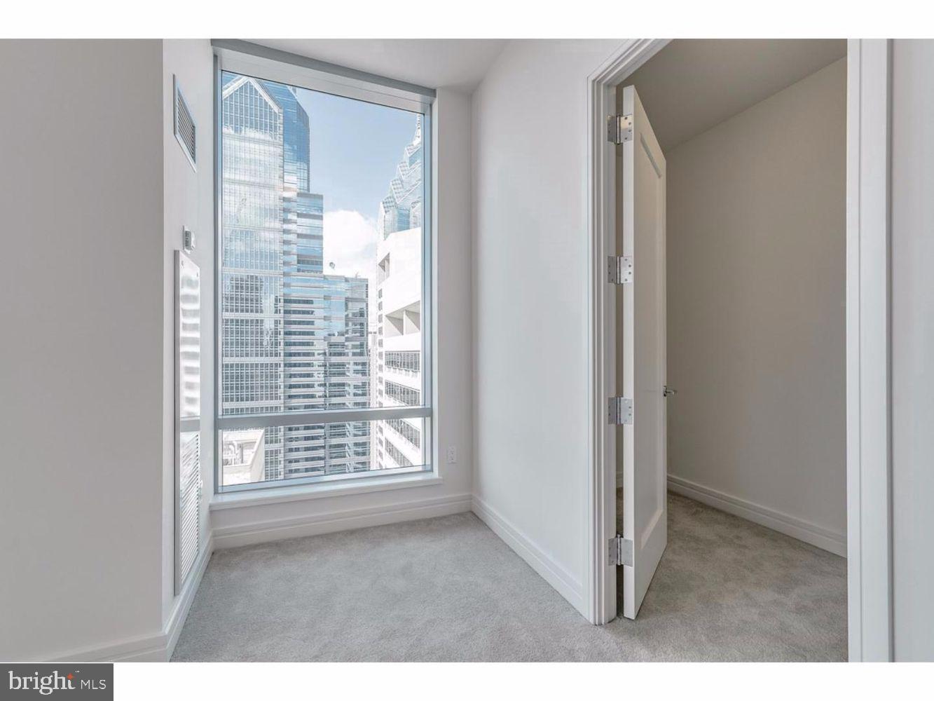 PENN SQUARE - Residential