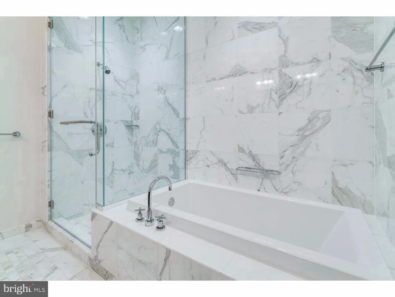 Philadelphia, Pennsylvania 19102, United States, 3 Bedrooms Bedrooms, ,4 BathroomsBathrooms,Residential,Active,31736