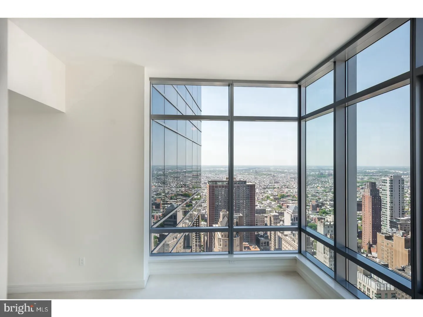 Philadelphia, Pennsylvania 19102, United States, 3 Bedrooms Bedrooms, ,4 BathroomsBathrooms,Residential,Active,31736