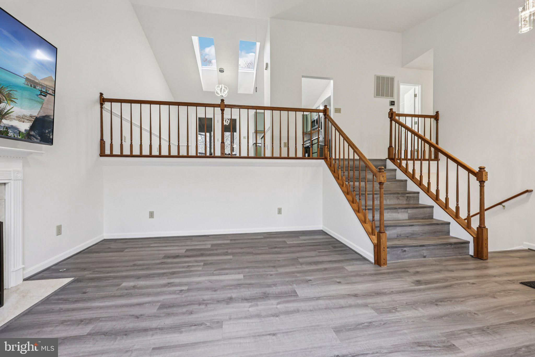 ARGYLE HILLS - Residential