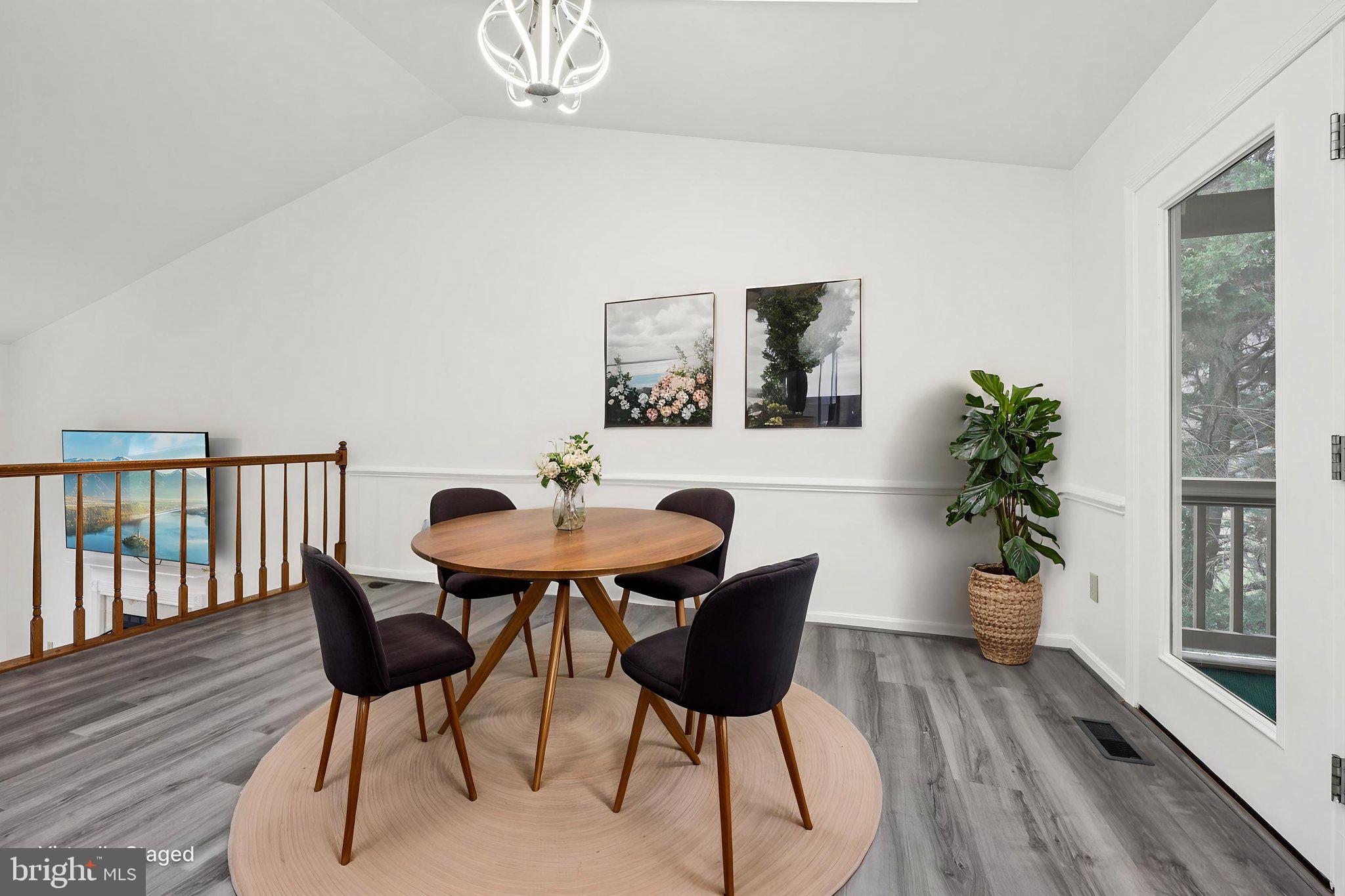 ARGYLE HILLS - Residential