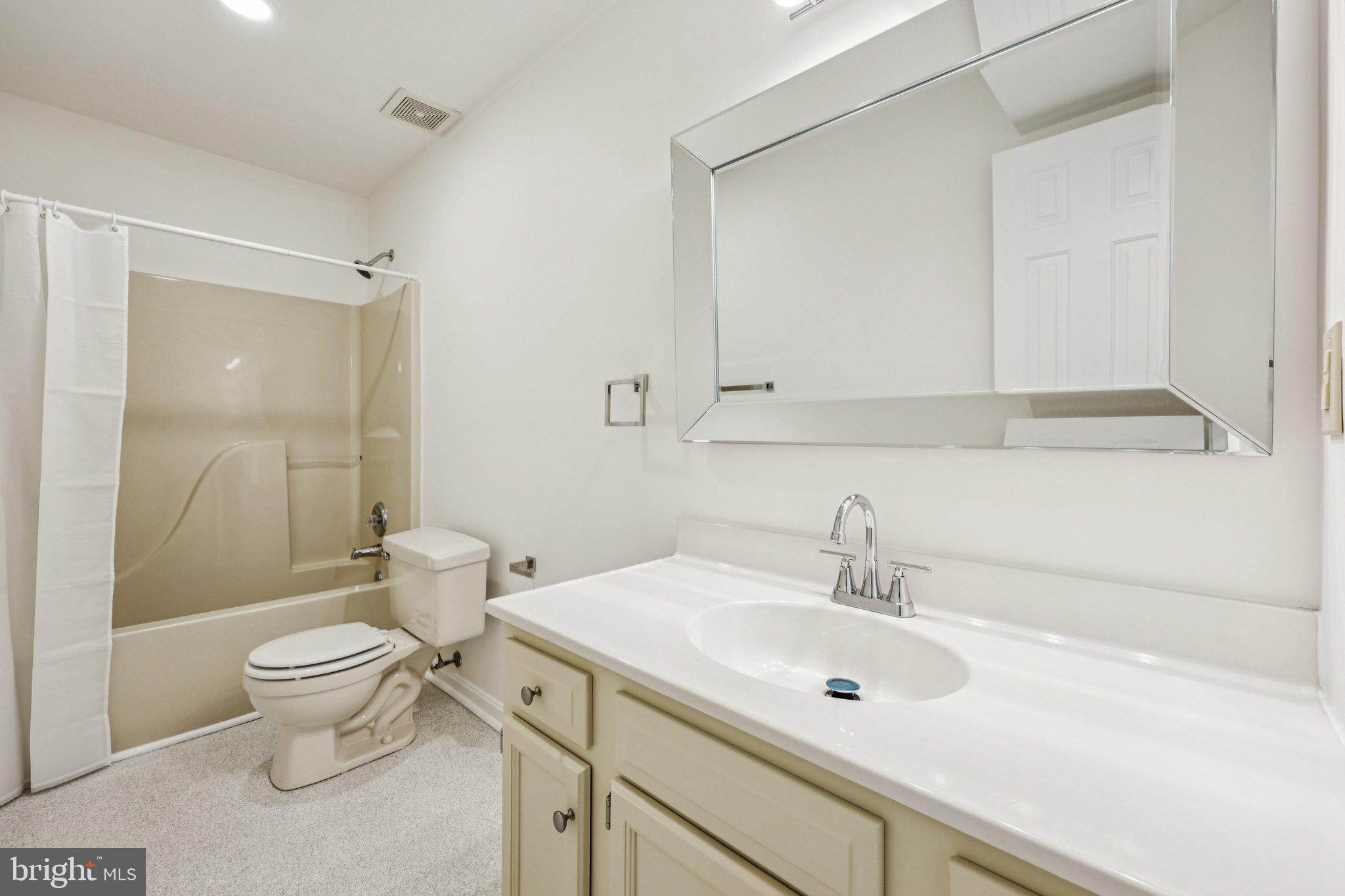 ARGYLE HILLS - Residential