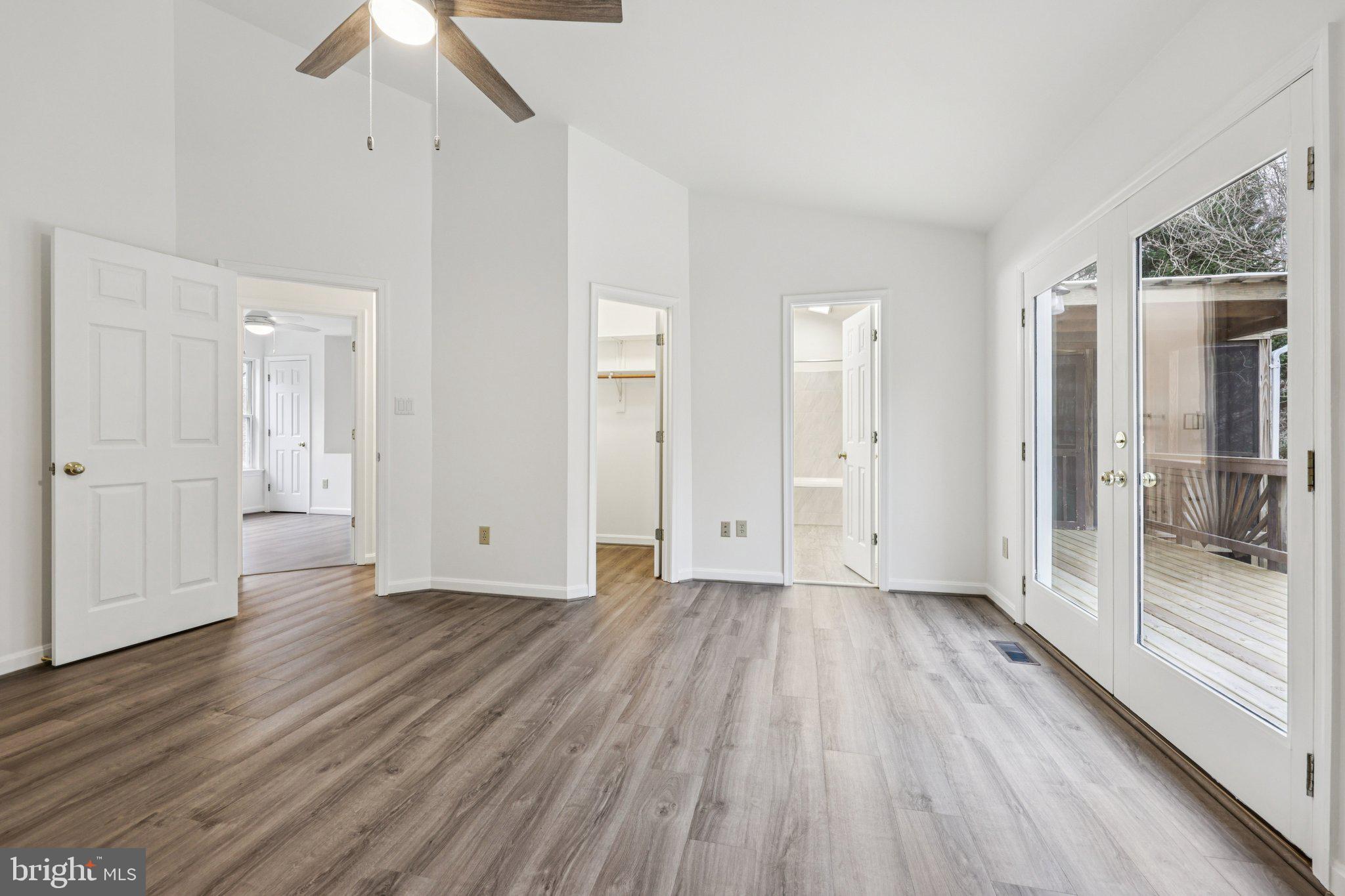 ARGYLE HILLS - Residential