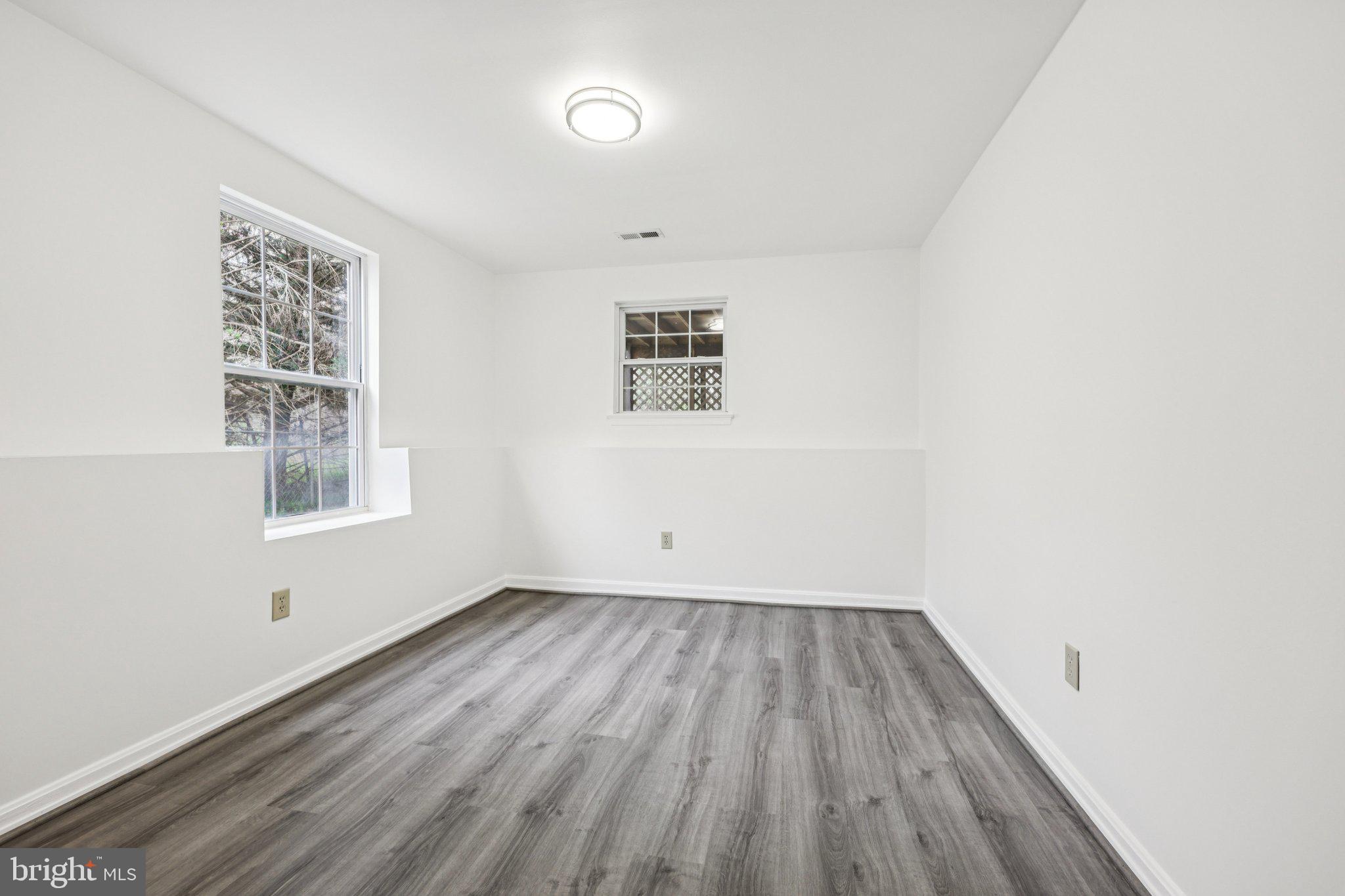 ARGYLE HILLS - Residential