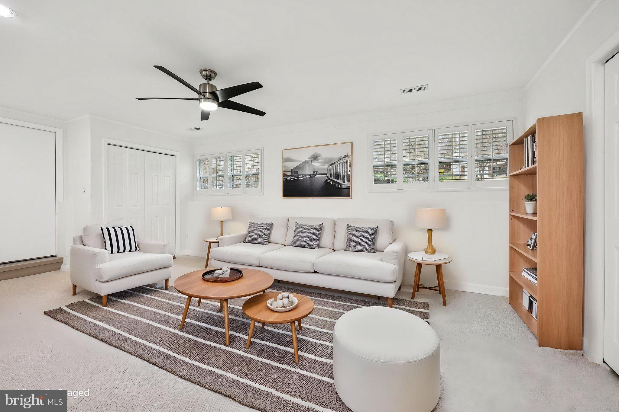 ARGYLE HILLS - Residential