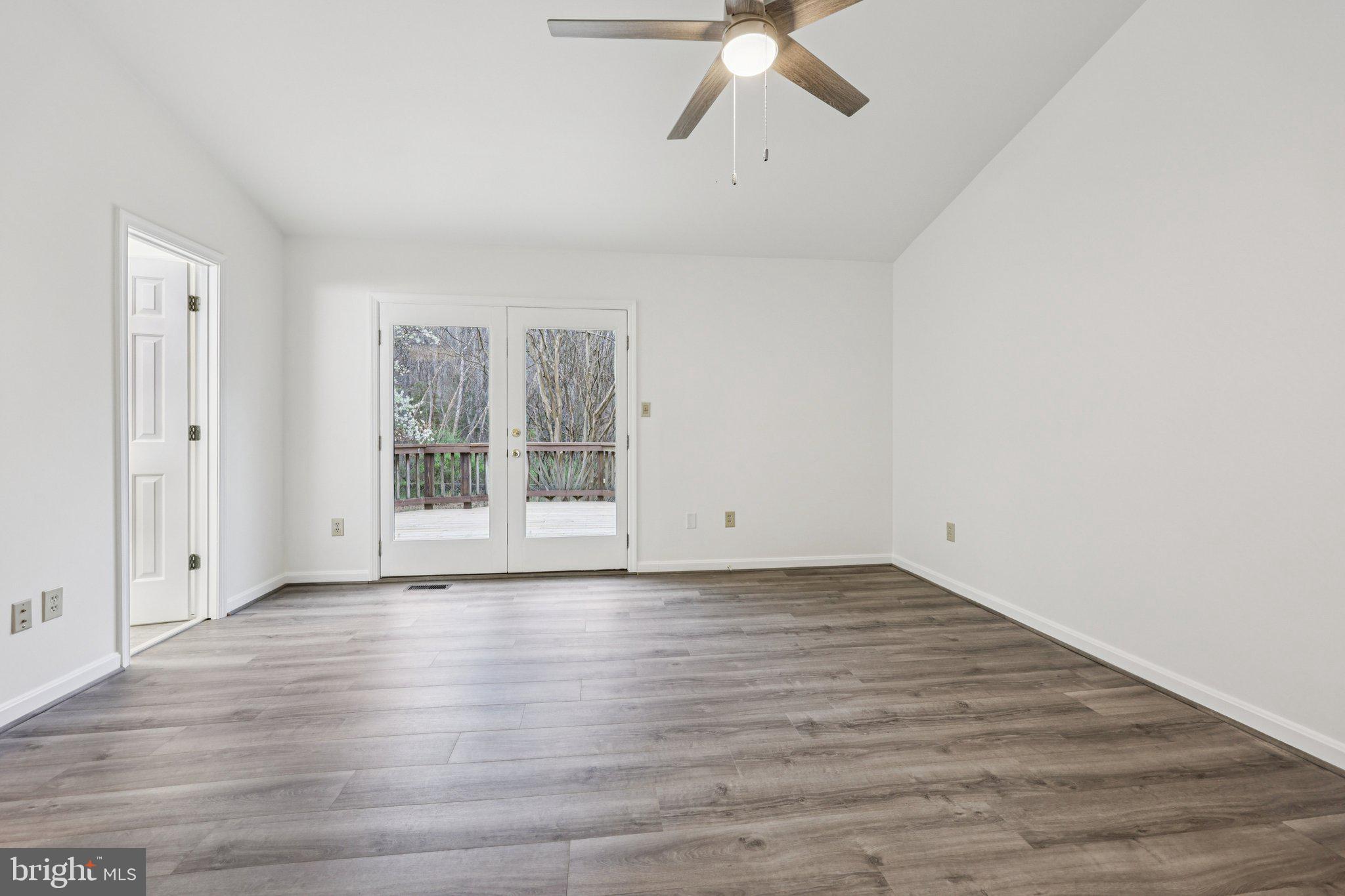 ARGYLE HILLS - Residential