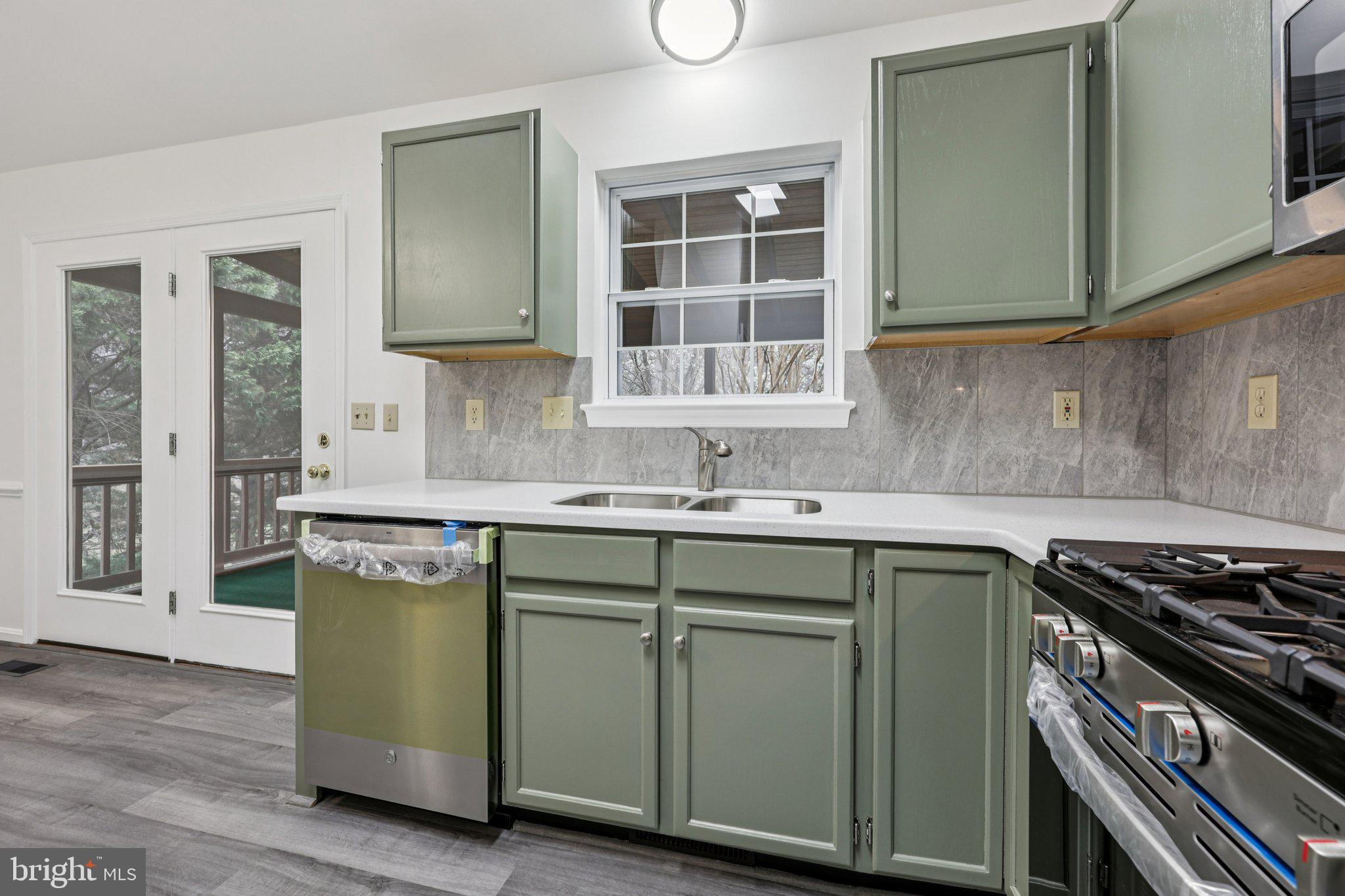 ARGYLE HILLS - Residential