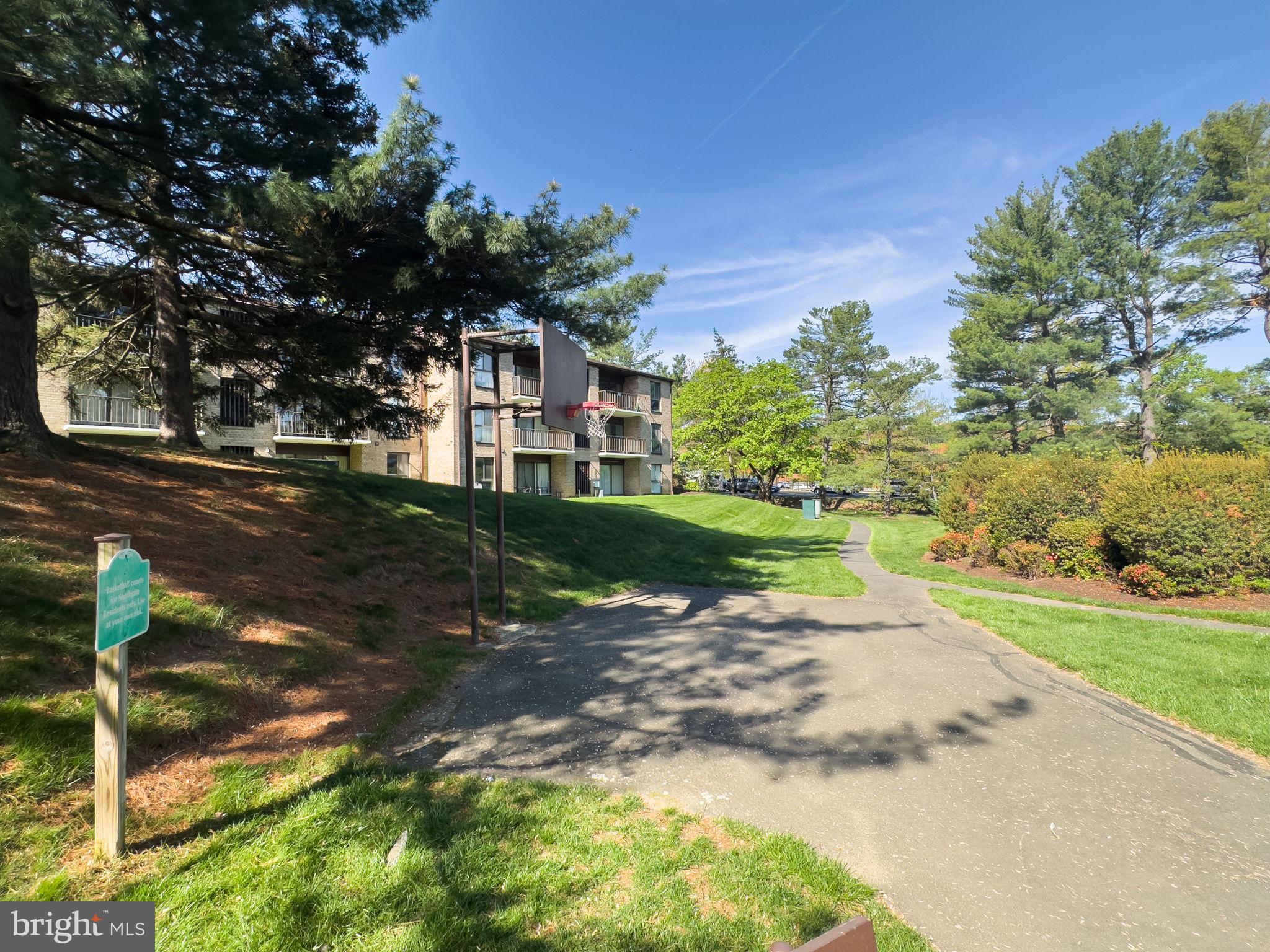 SOUTHGATE - Residential