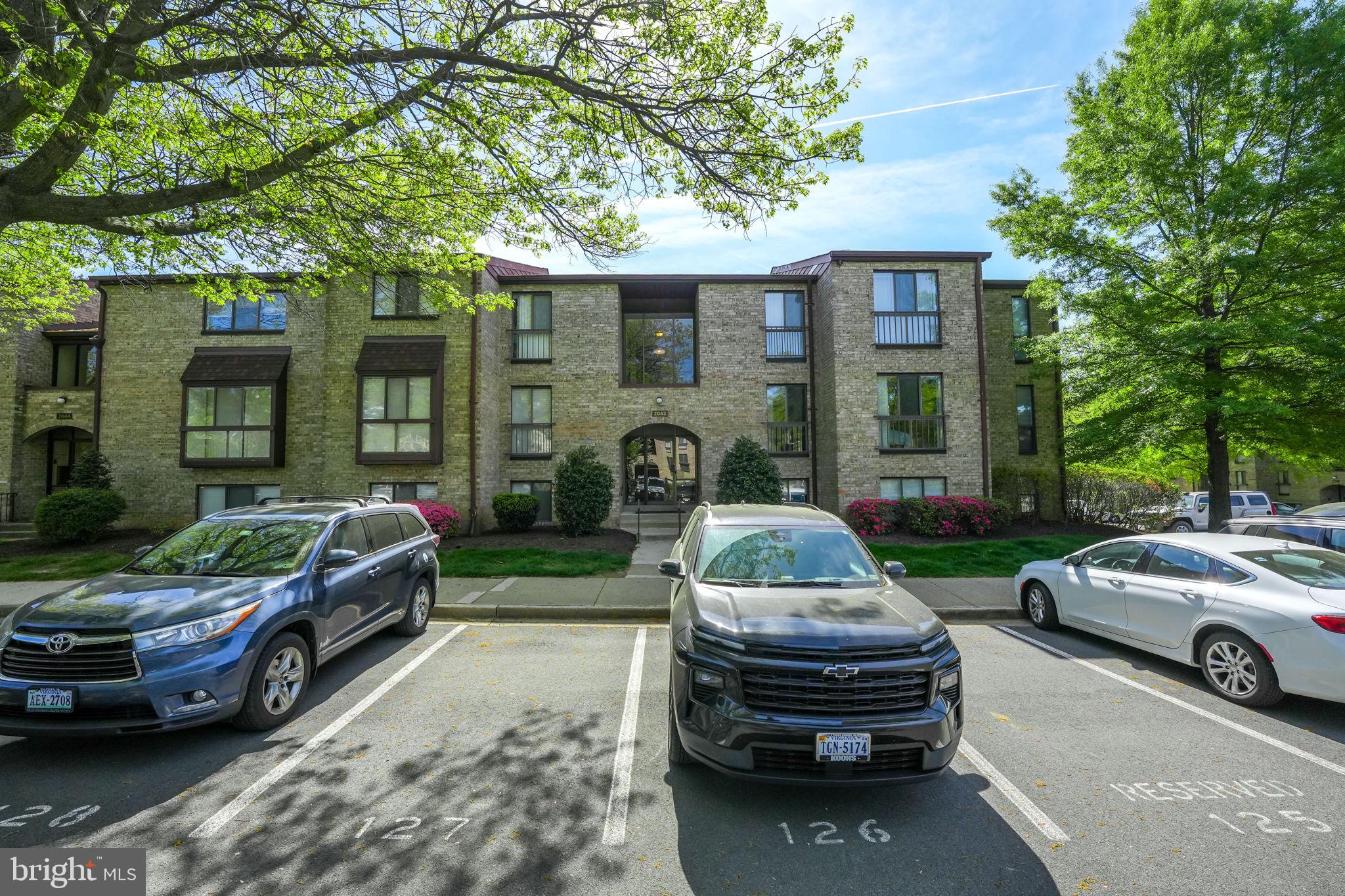 SOUTHGATE - Residential