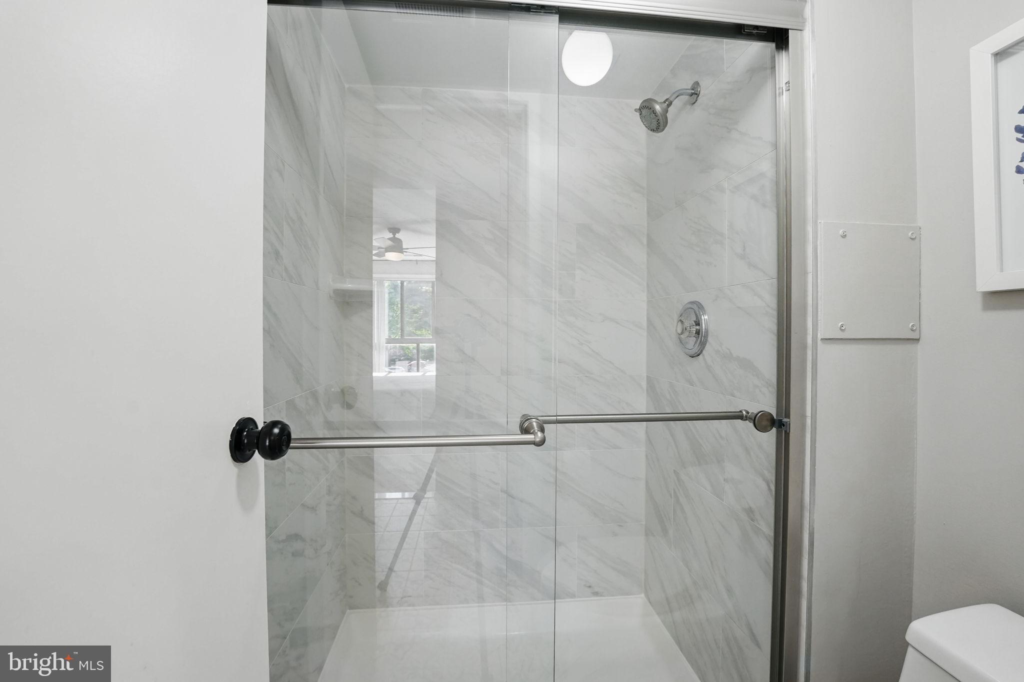 SOUTHGATE - Residential