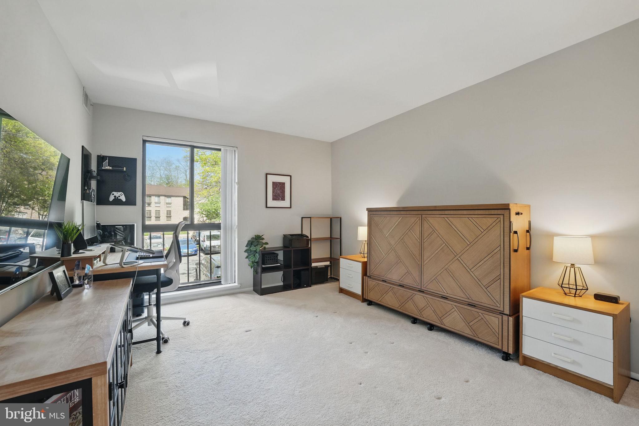 SOUTHGATE - Residential