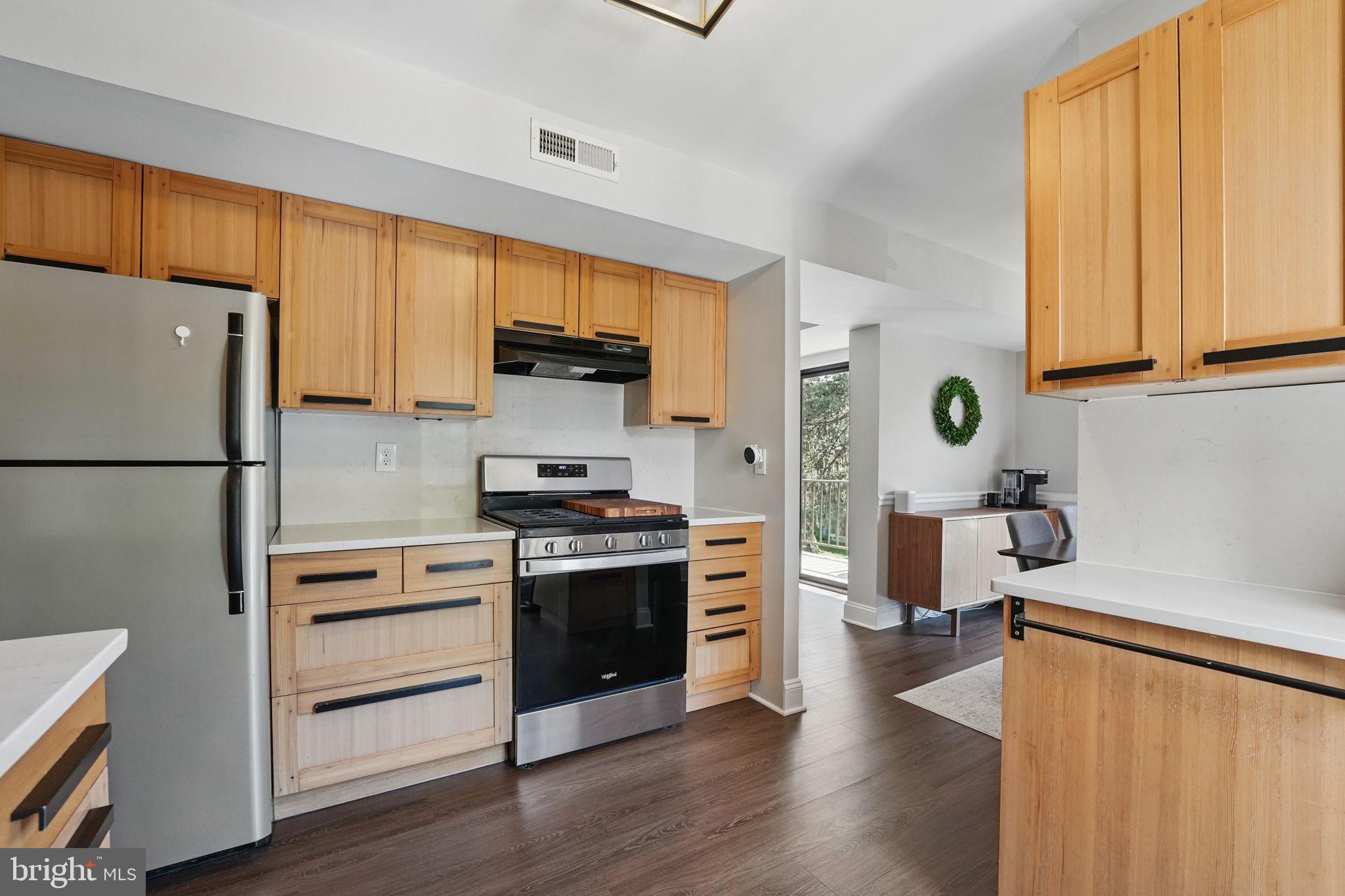 SOUTHGATE - Residential