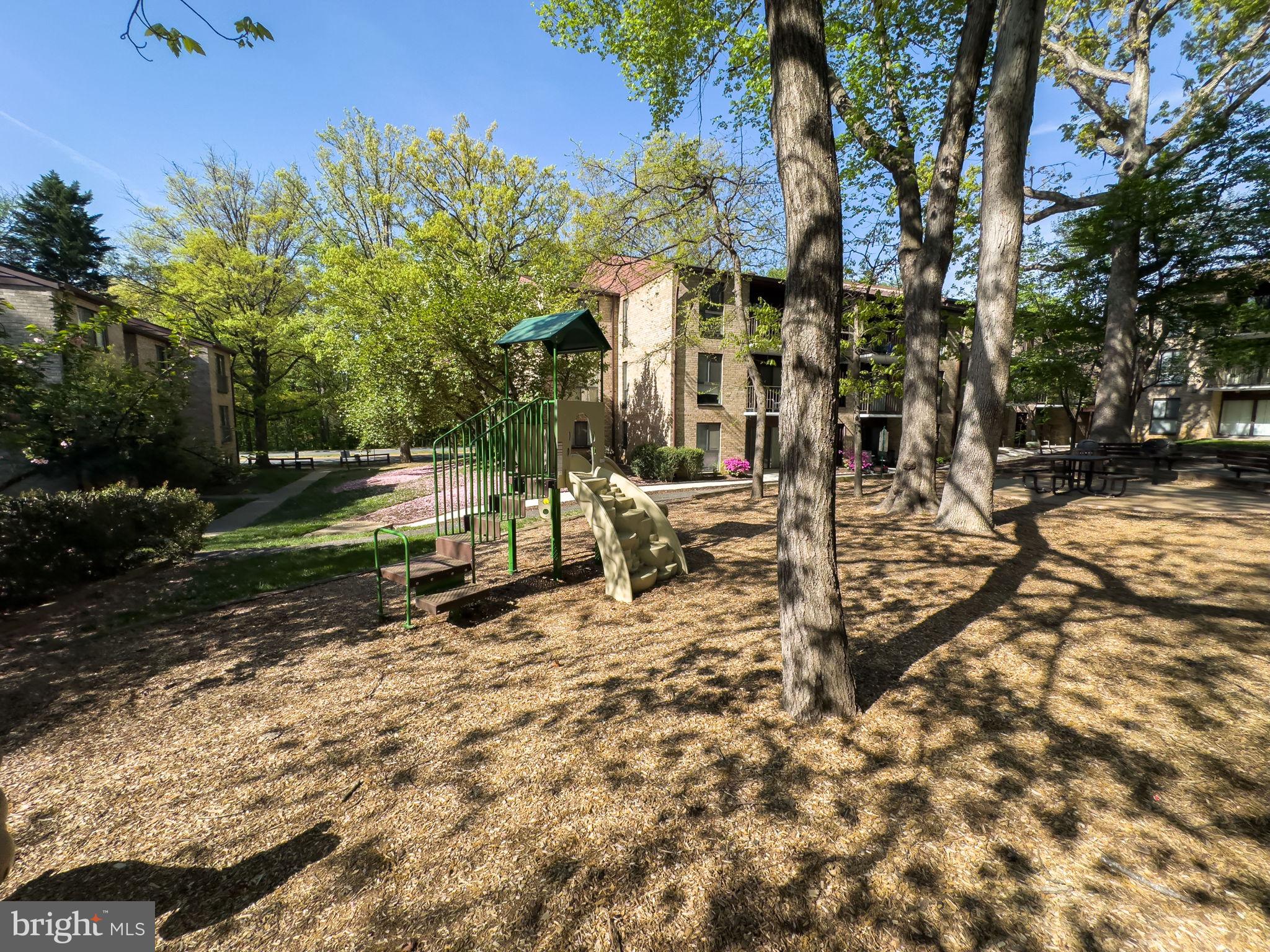 SOUTHGATE - Residential