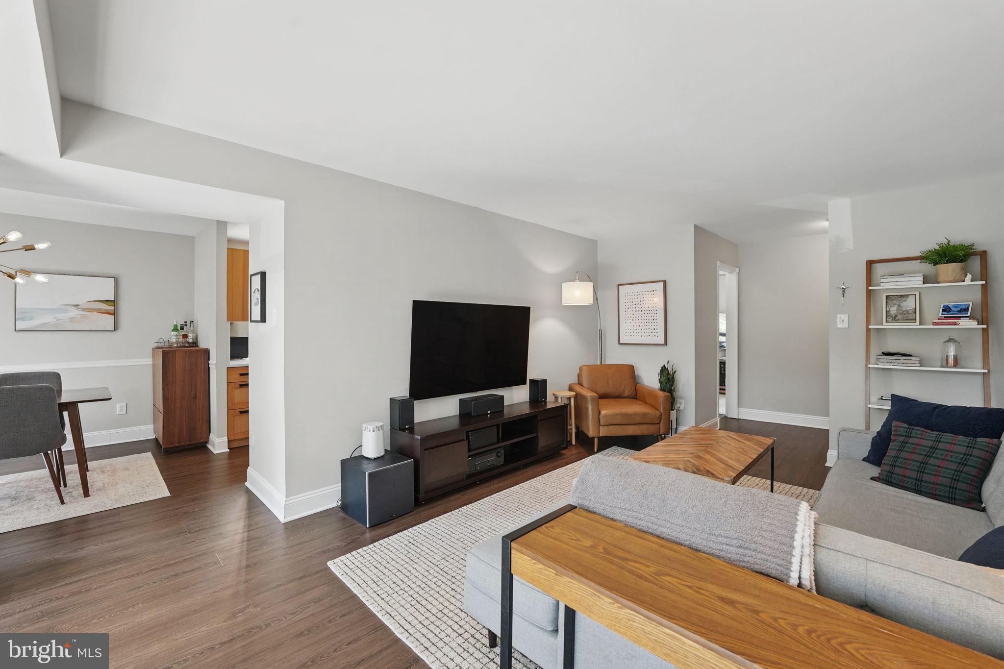 2042 ROYAL FERN COURT 12C