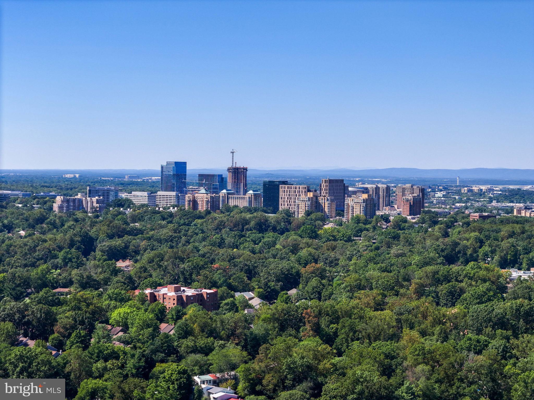 SOUTHGATE - Residential