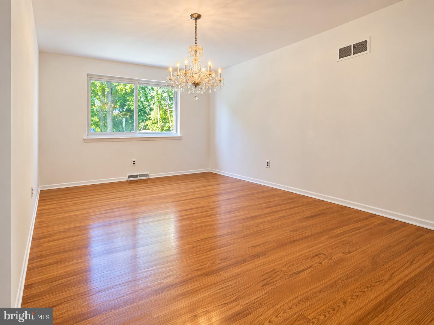1100 LINDA ROAD
