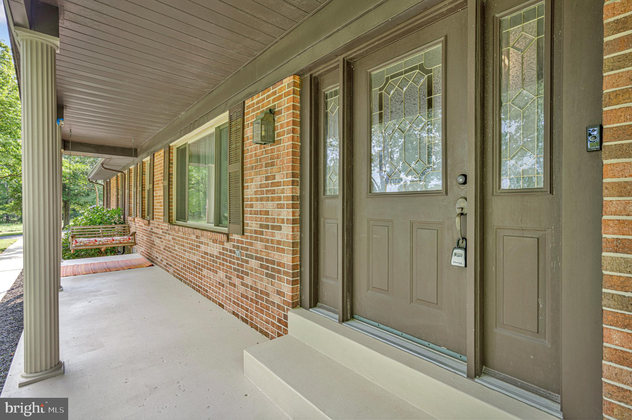61 HONEYSUCKLE LANE