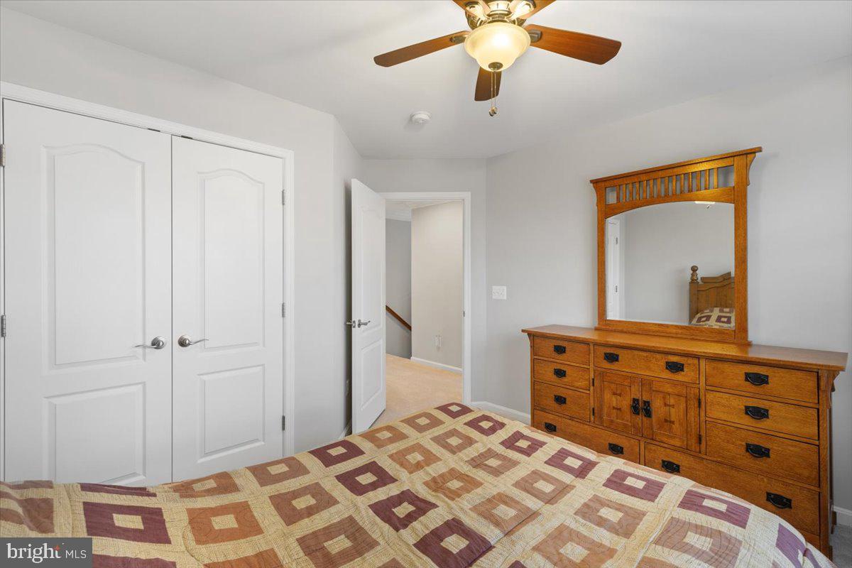 LANSDOWNE TOWN CENTER - Residential